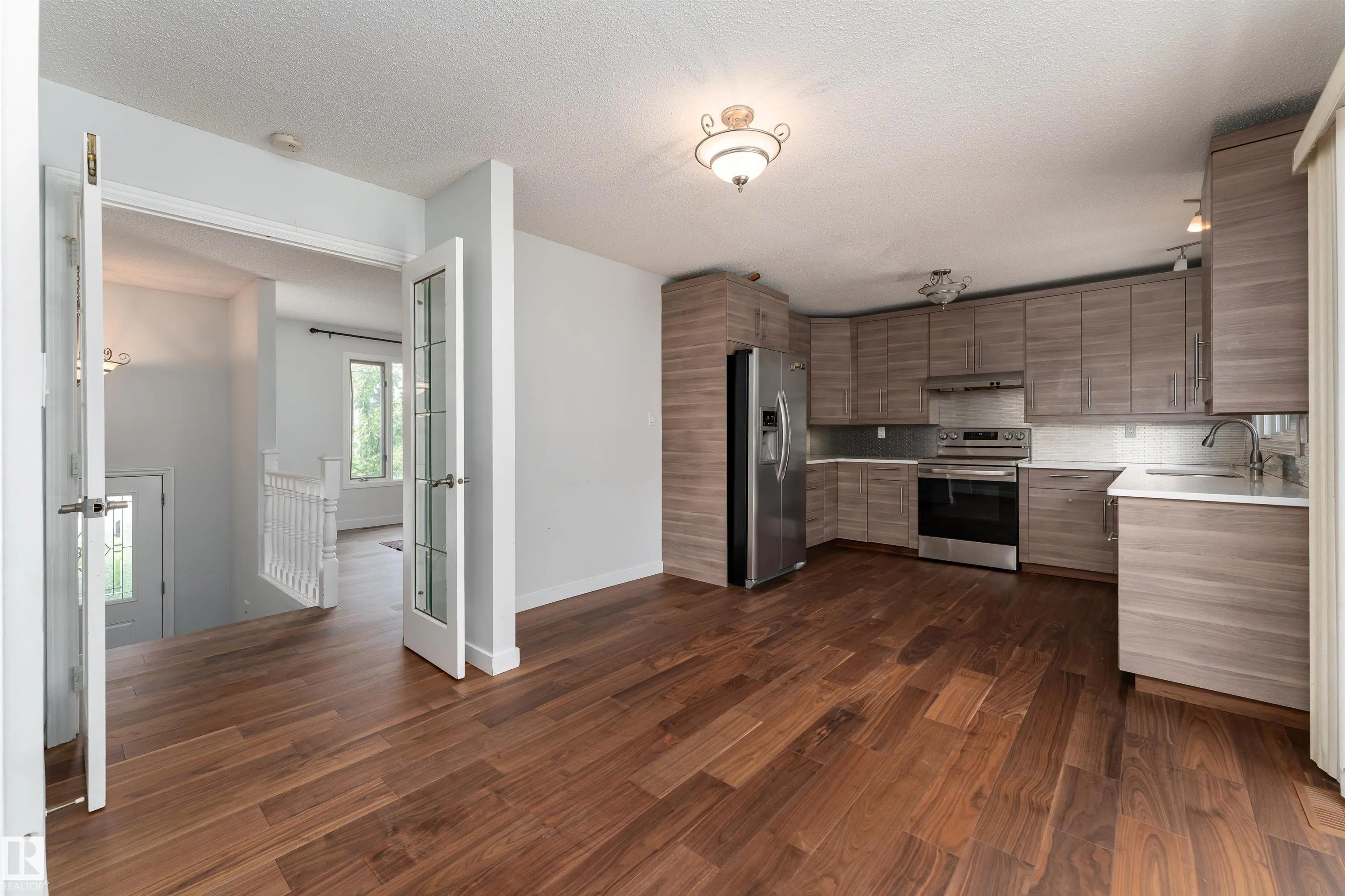 1113 LAKEWOOD ROAD NORTH