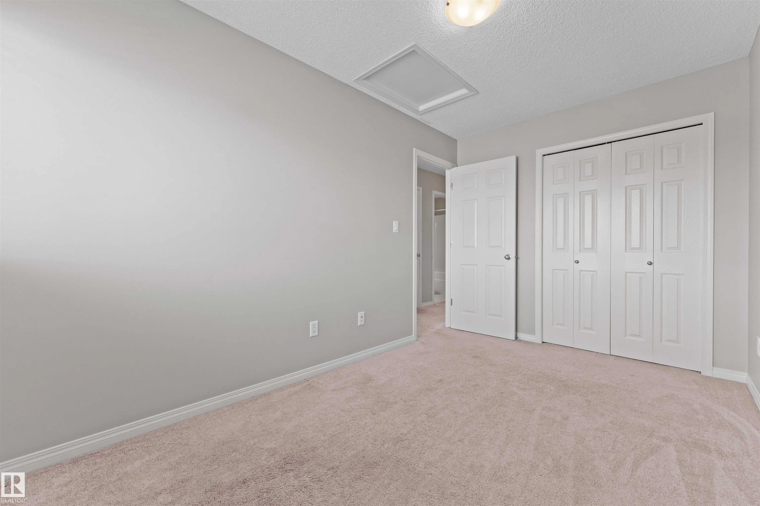 501 ORCHARDS Boulevard