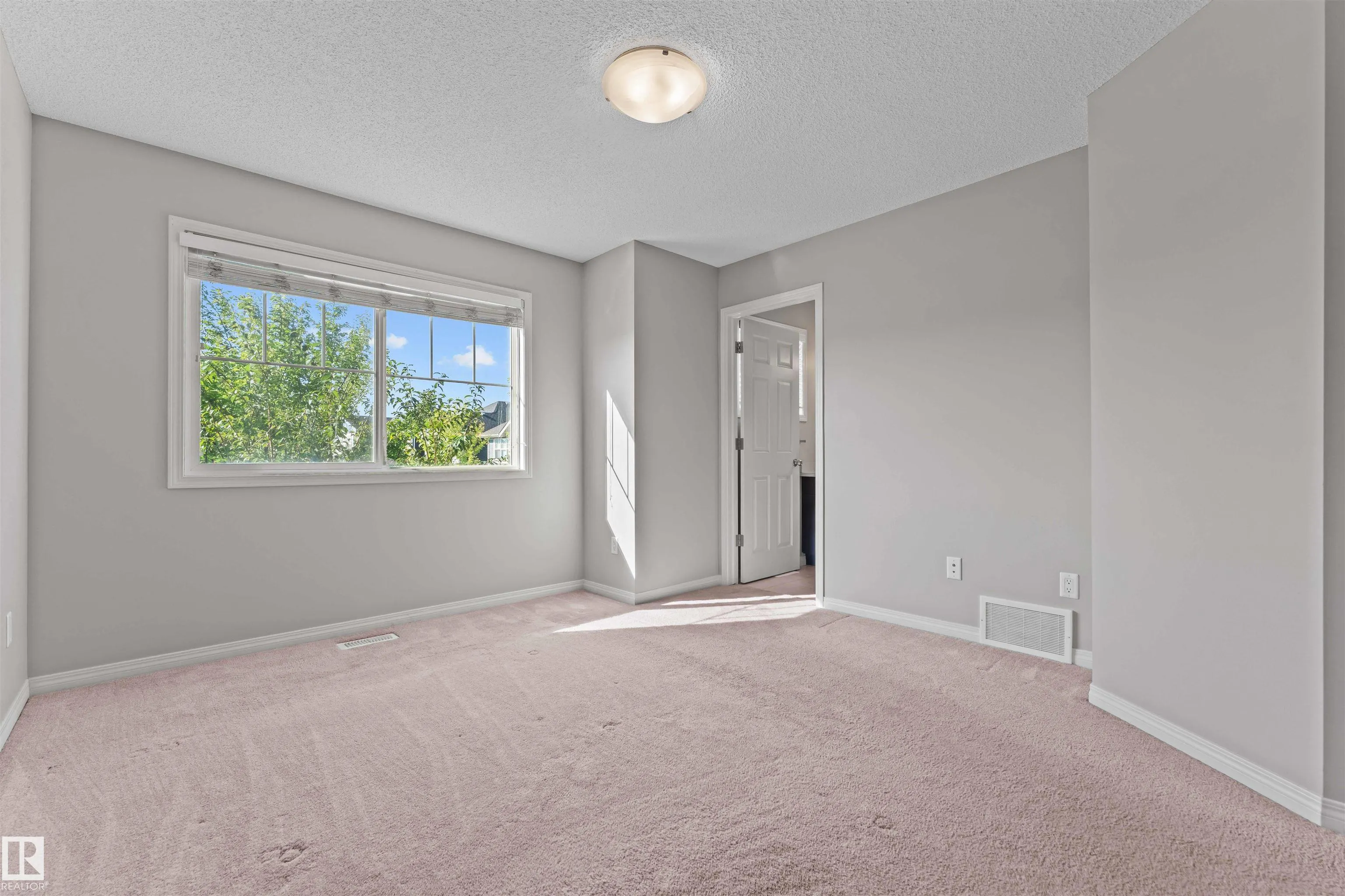 501 ORCHARDS Boulevard