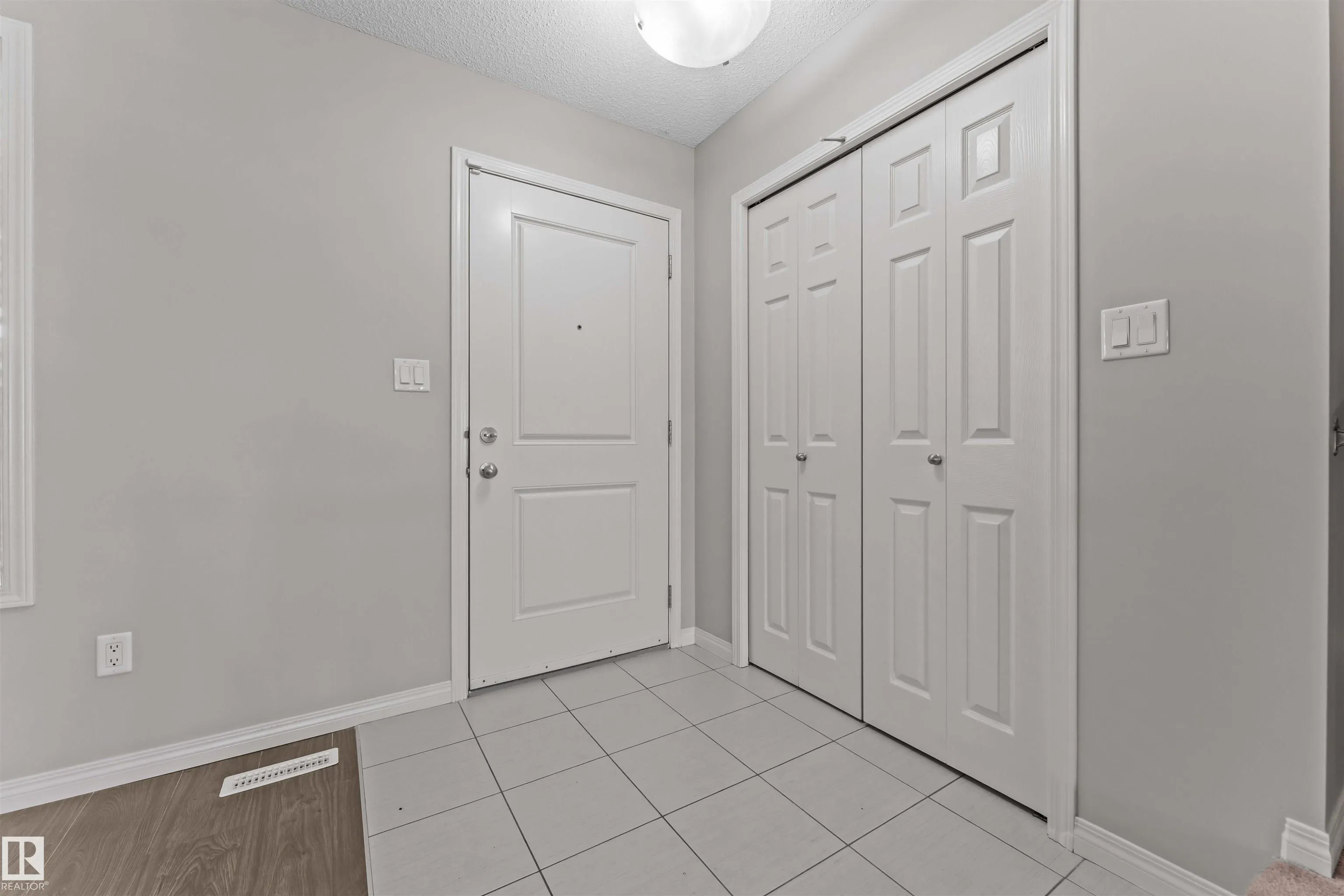 501 ORCHARDS Boulevard