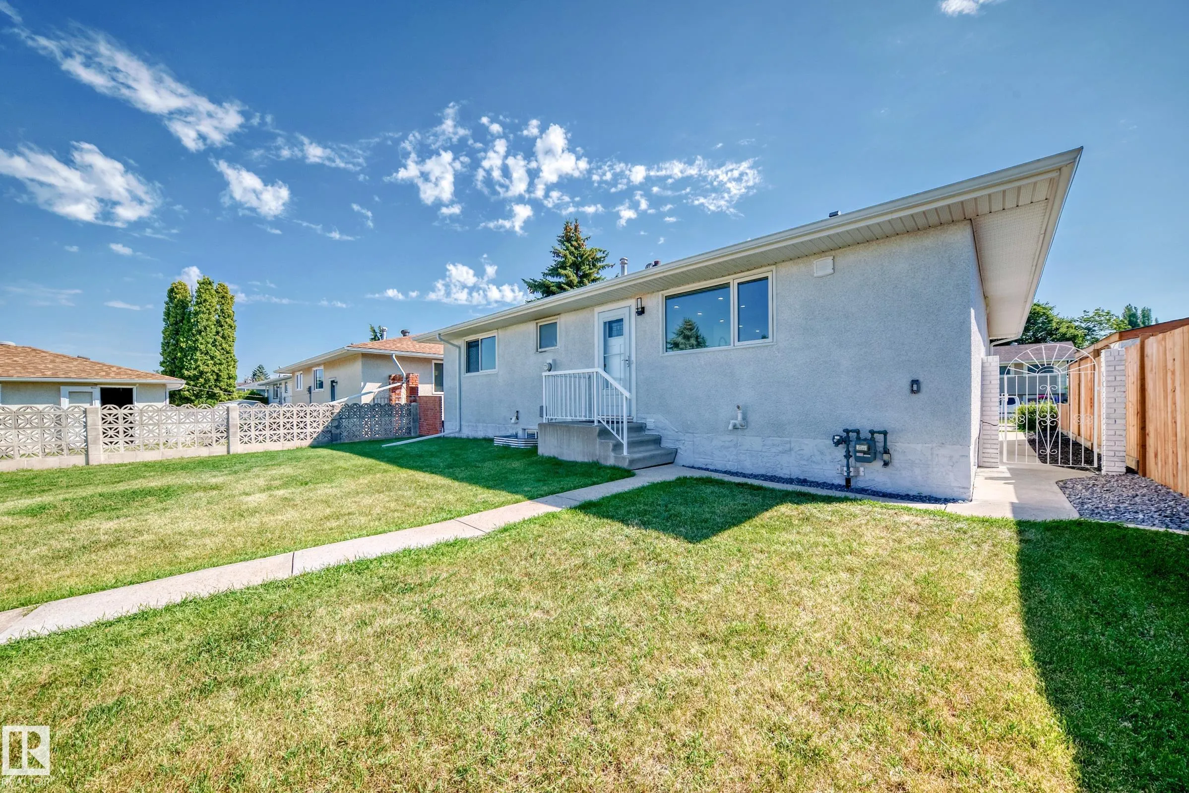 15016 88 Street