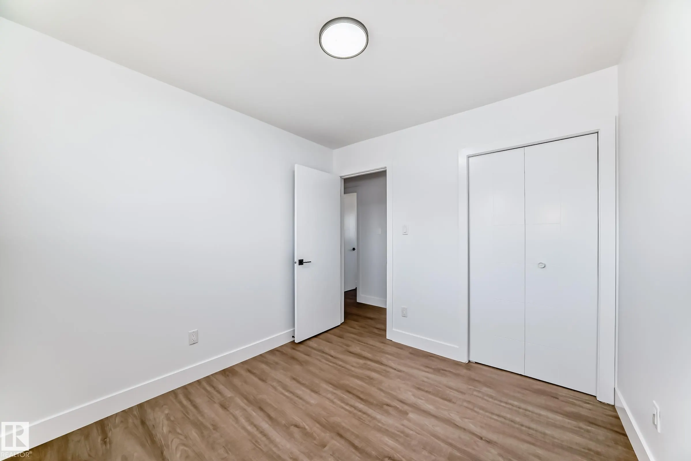 15016 88 Street