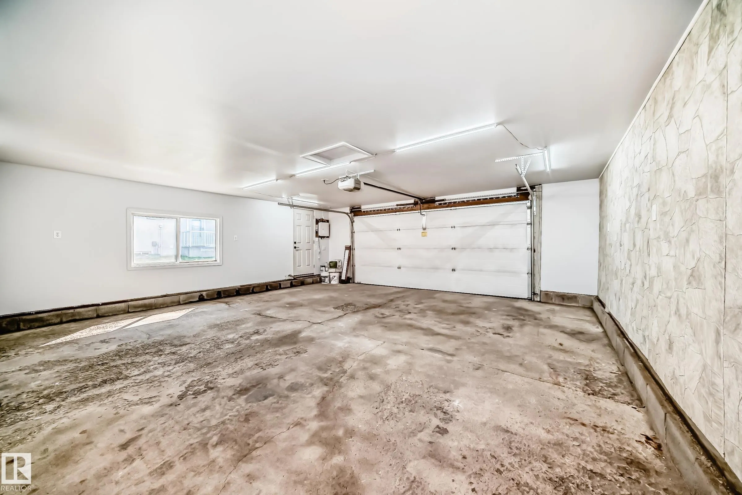 15016 88 Street