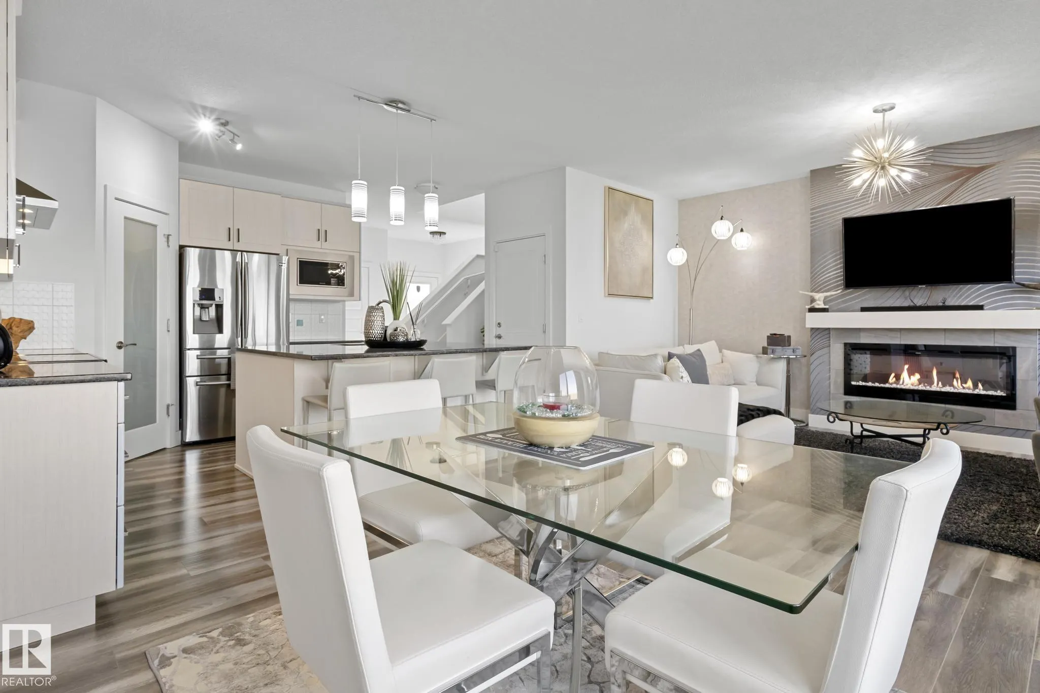 2070 GRAYDON HILL Crescent
