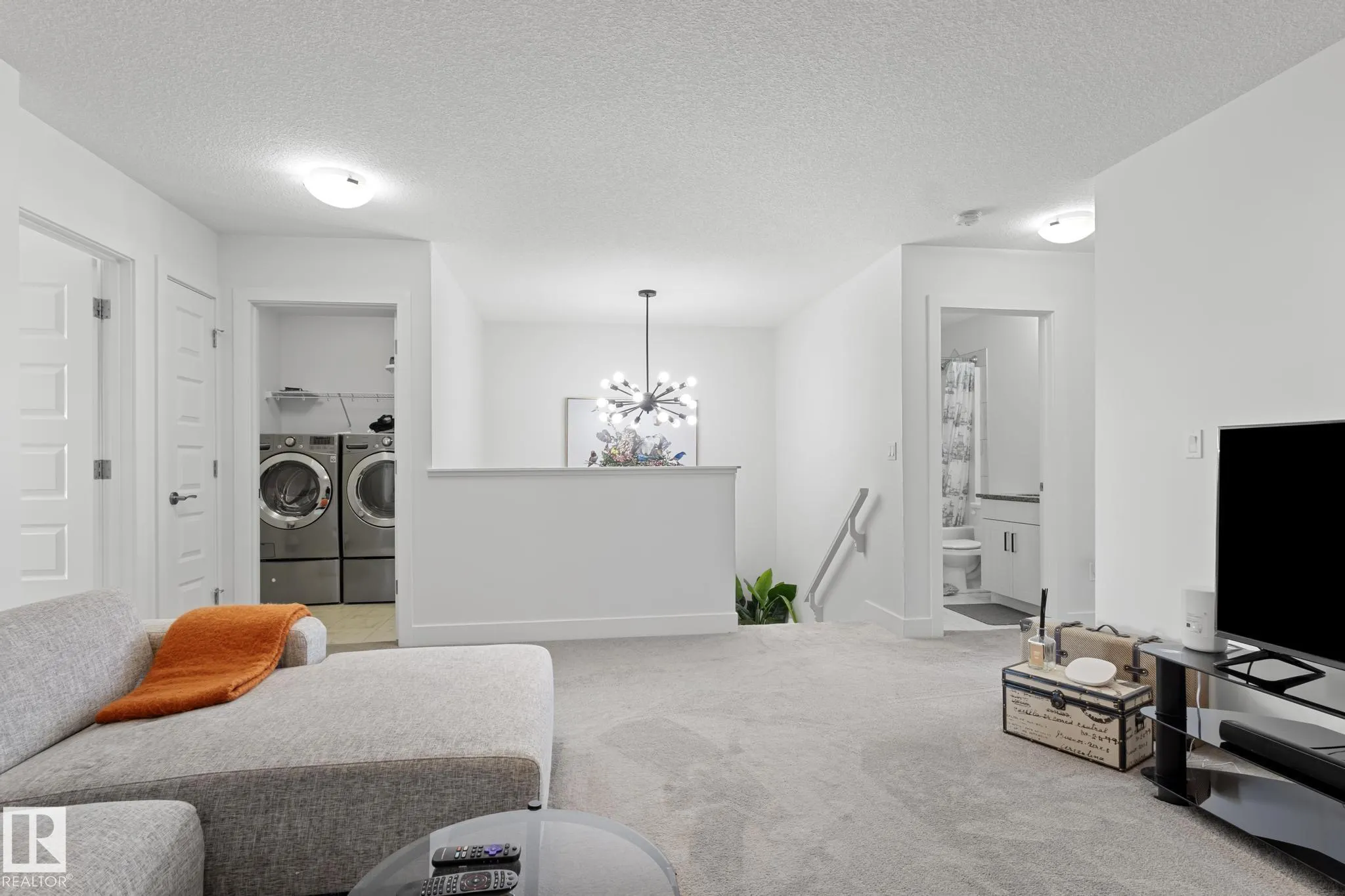 2070 GRAYDON HILL Crescent