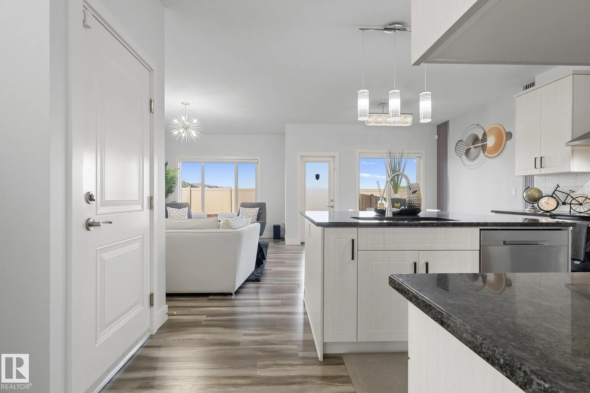 2070 GRAYDON HILL Crescent