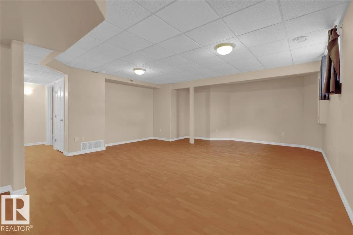 42 BRIDGEVIEW CLOSE