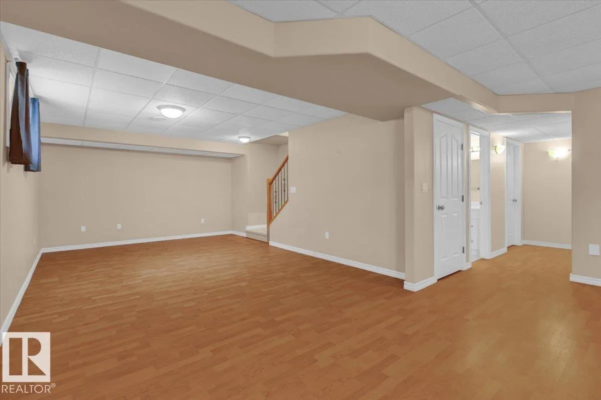 42 BRIDGEVIEW CLOSE