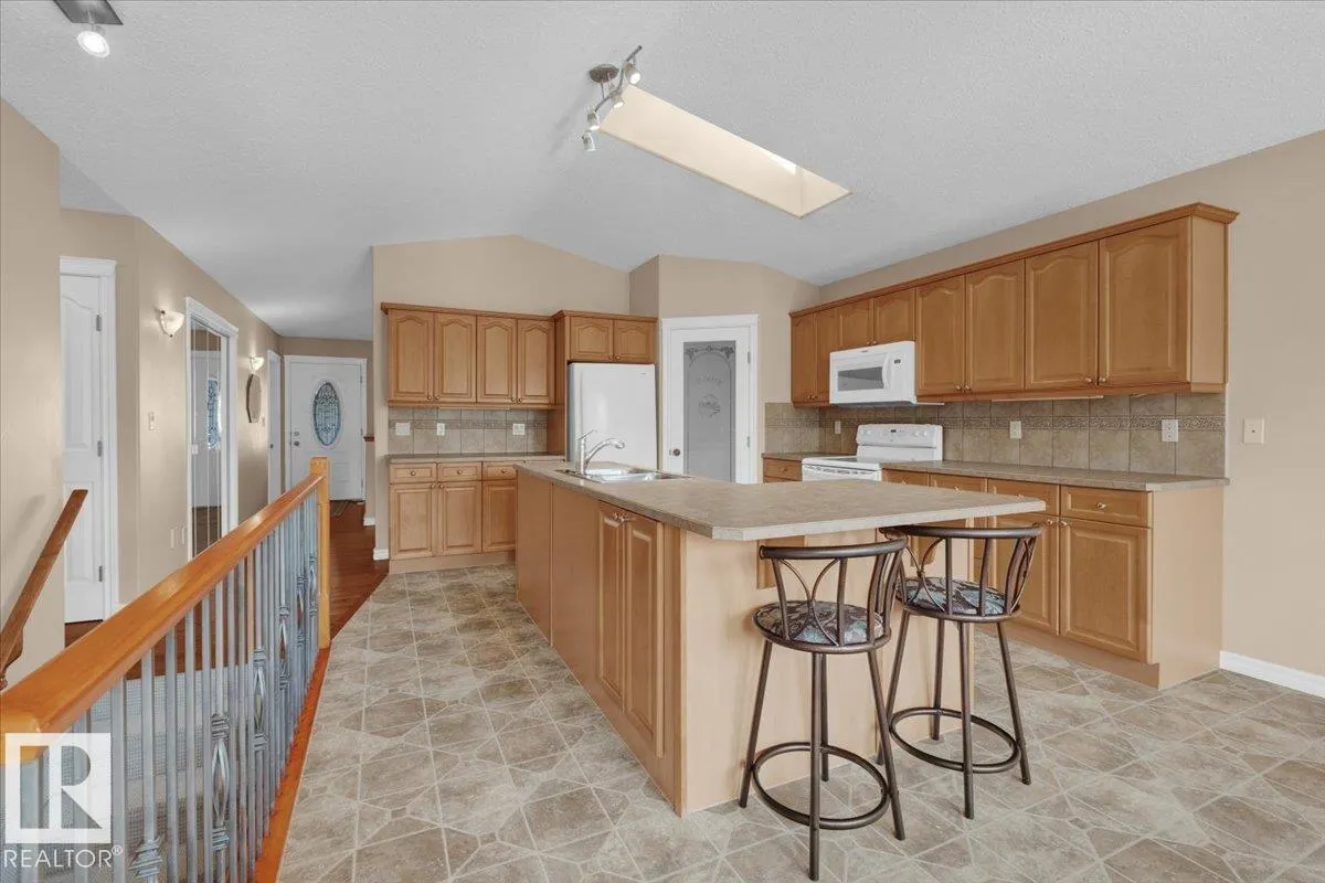 42 BRIDGEVIEW CLOSE