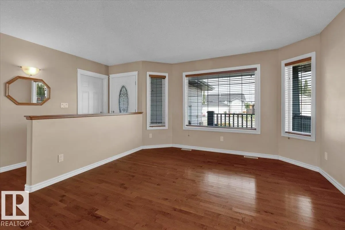 42 BRIDGEVIEW CLOSE