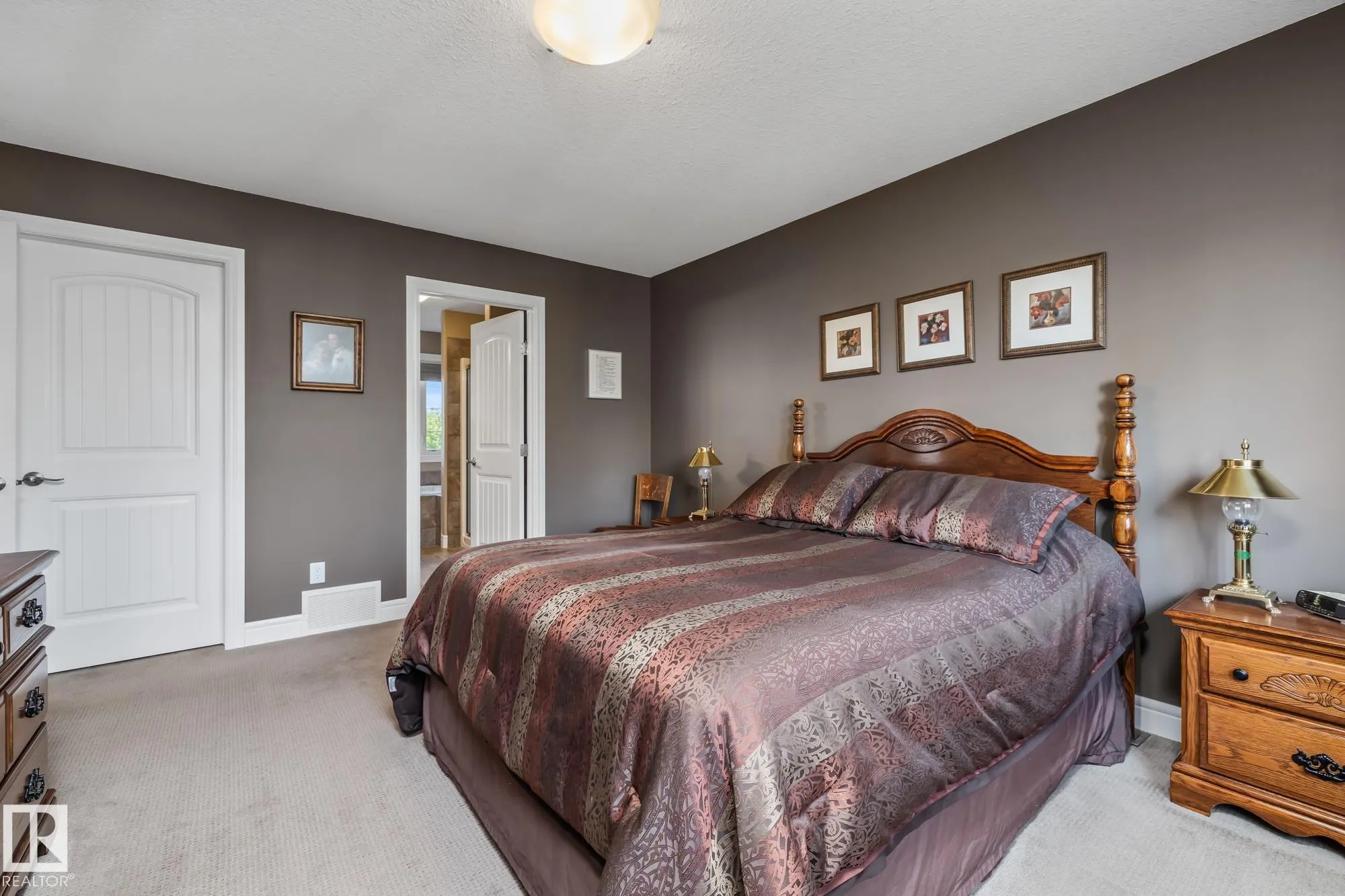 39 HILLSIDE Terrace
