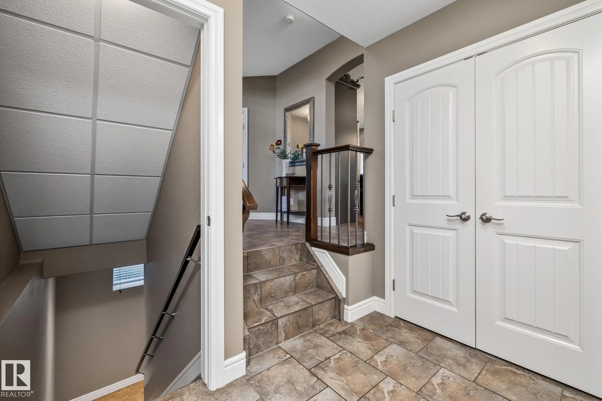 39 HILLSIDE Terrace