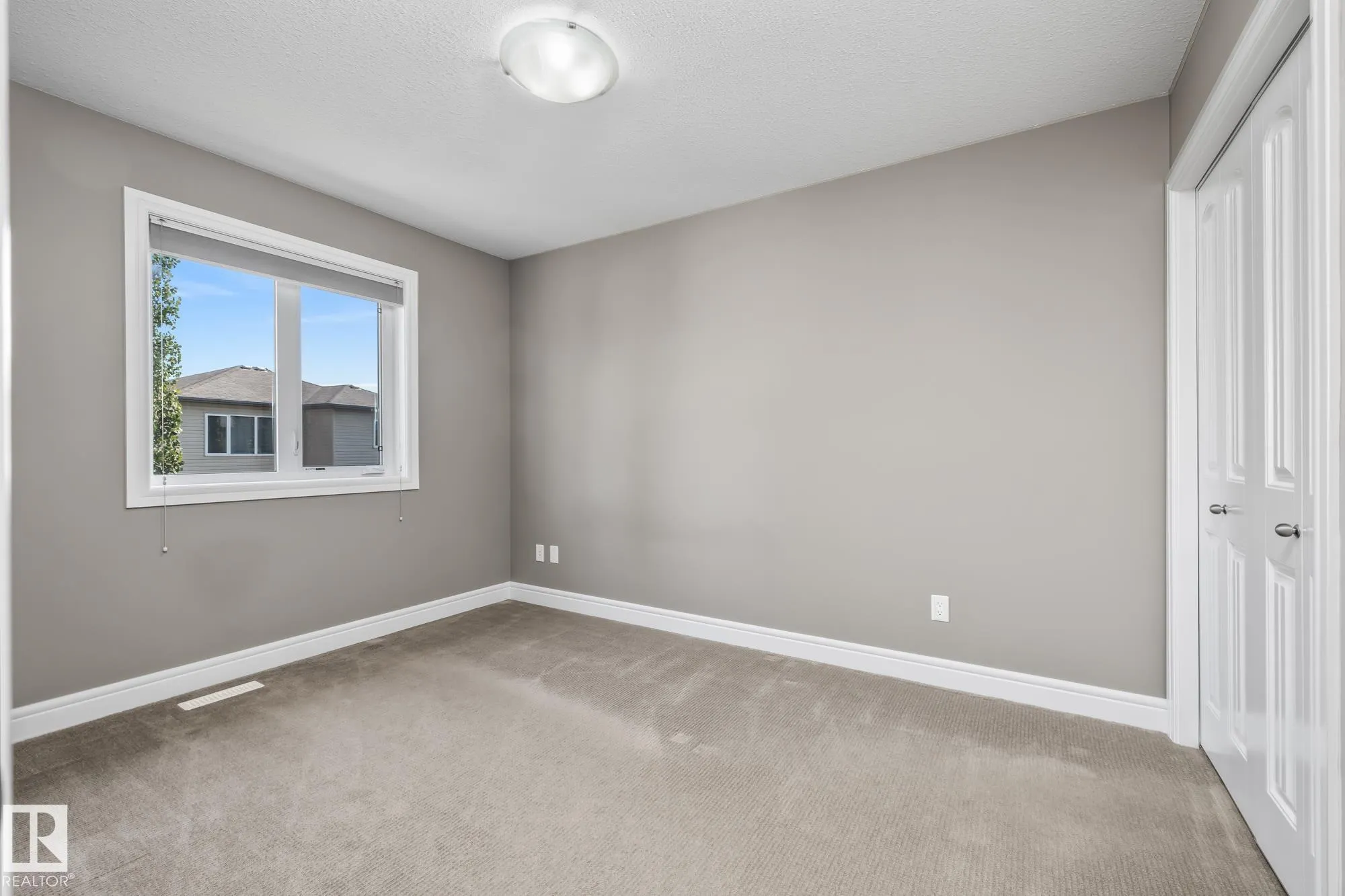 39 HILLSIDE Terrace