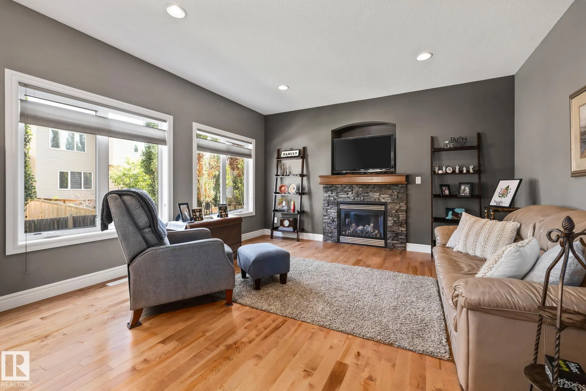 39 HILLSIDE Terrace