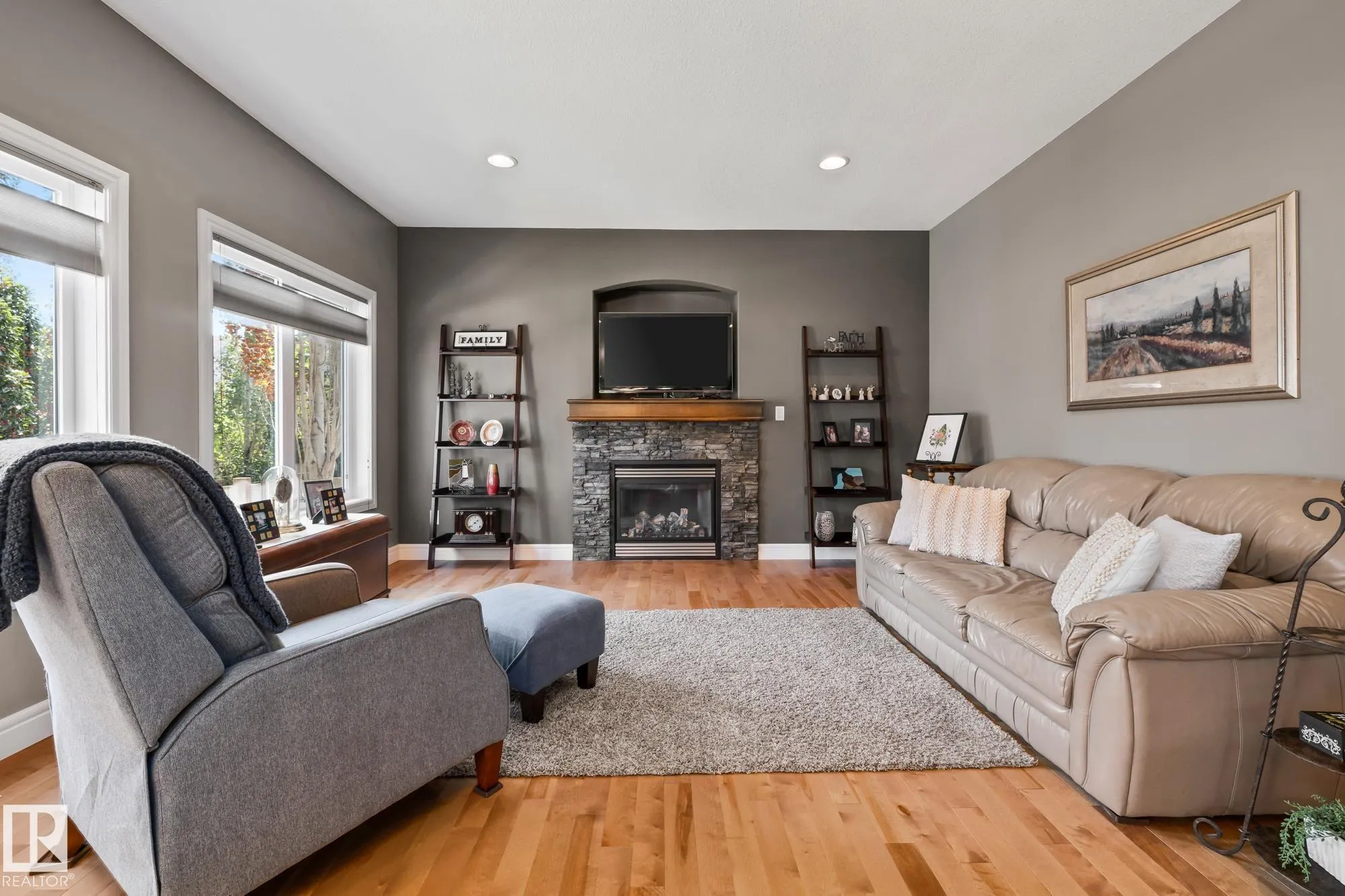 39 HILLSIDE Terrace