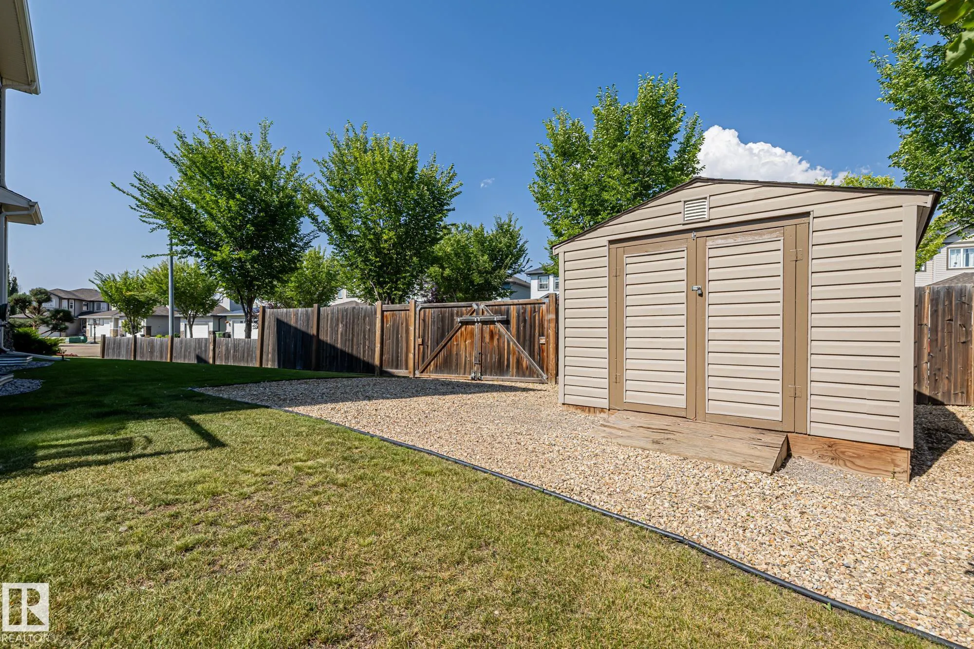 39 HILLSIDE Terrace