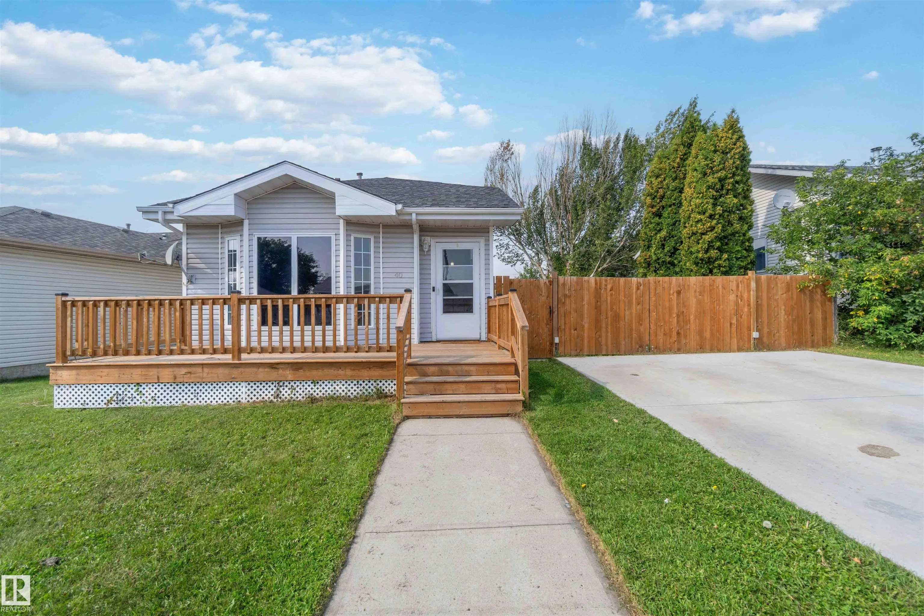 40 LUNNON Drive