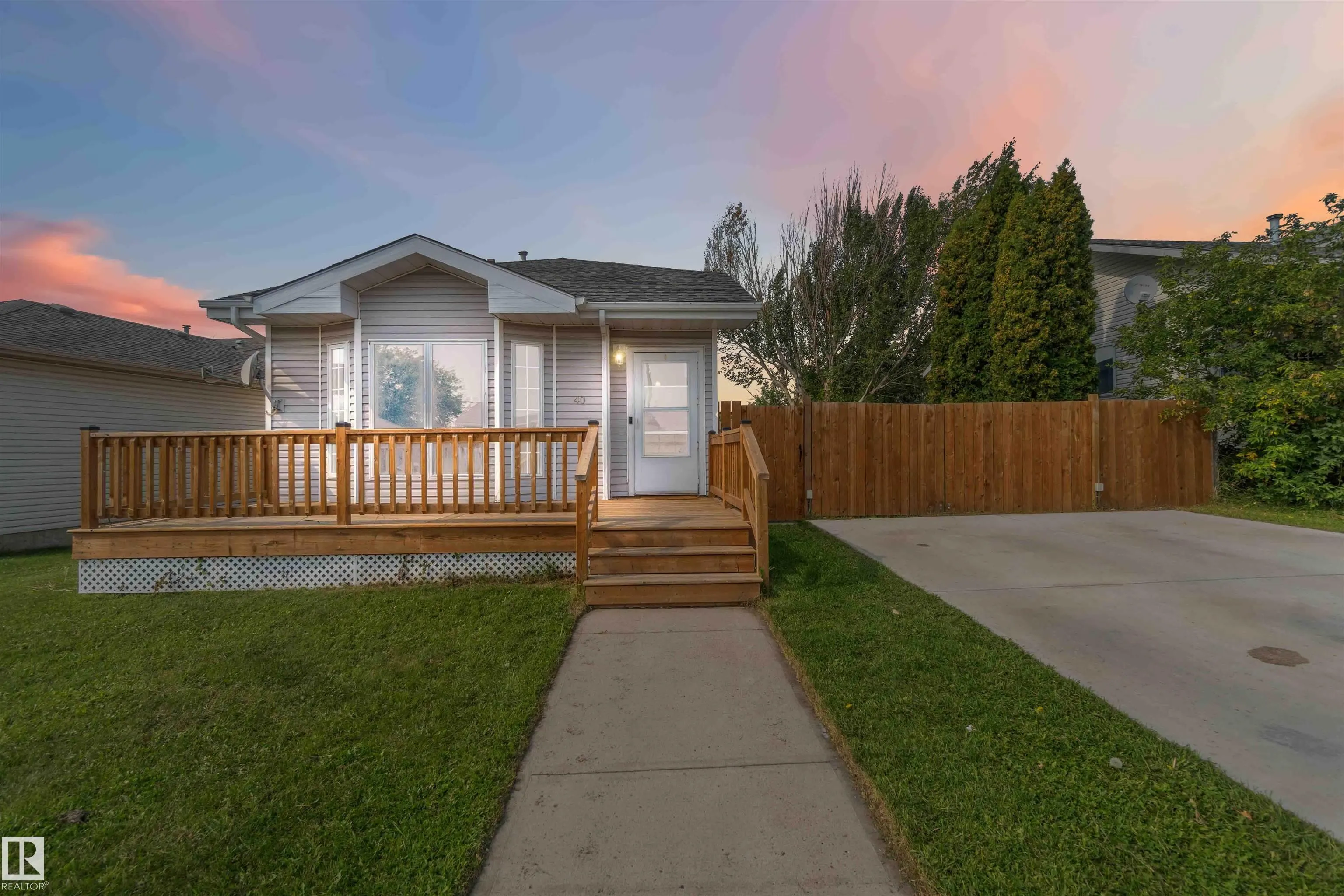 40 LUNNON Drive