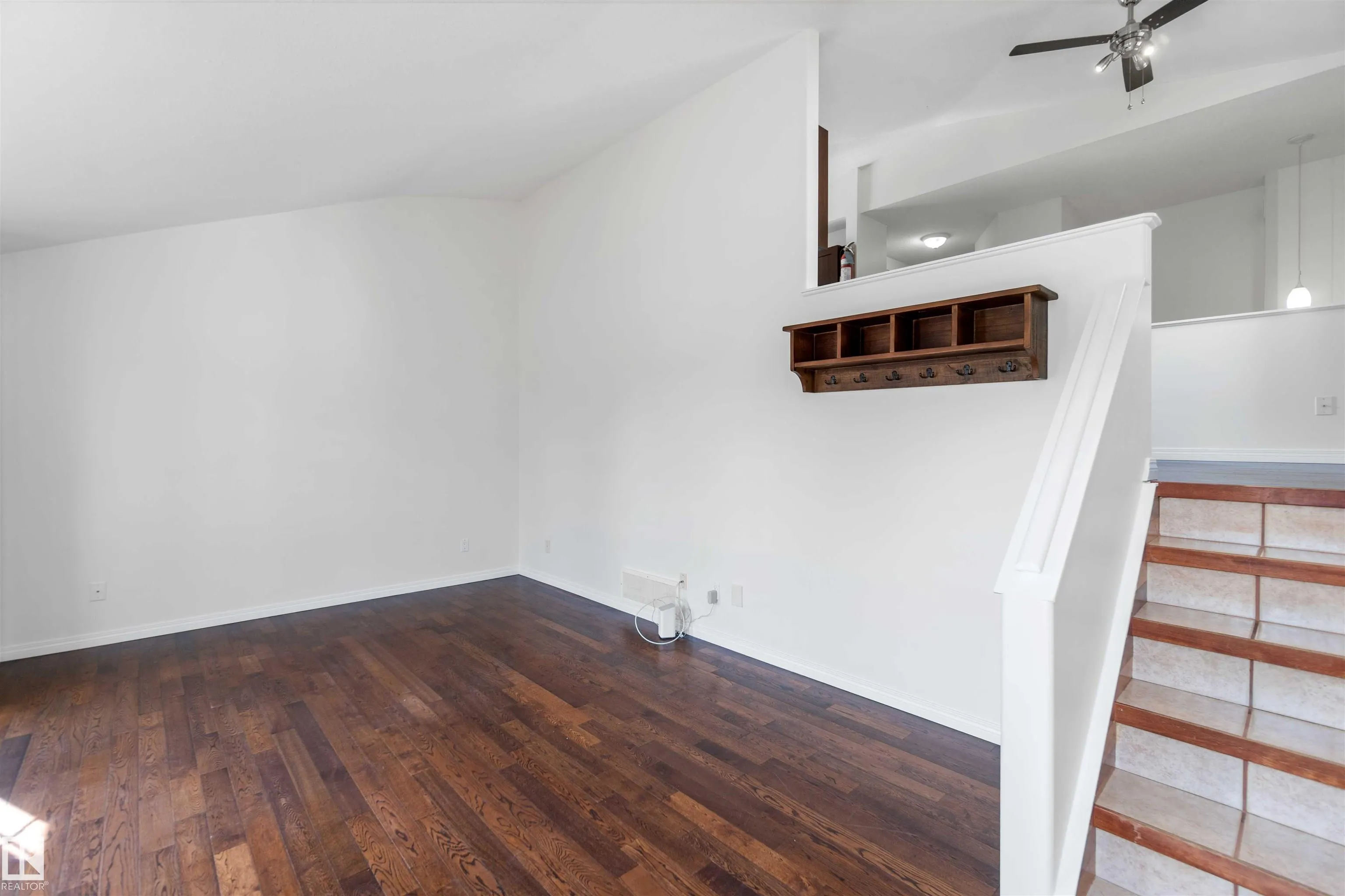 40 LUNNON Drive