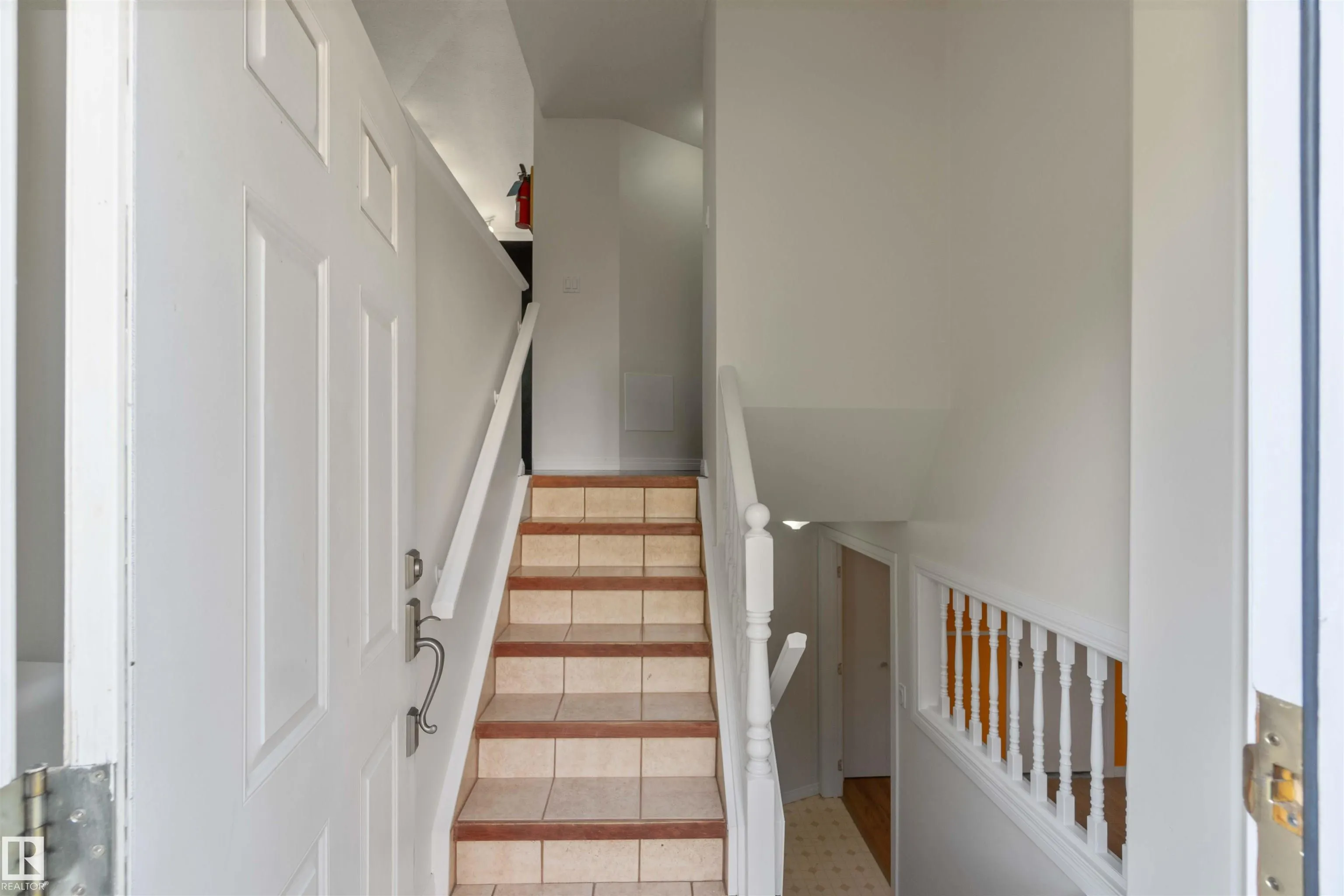 40 LUNNON Drive