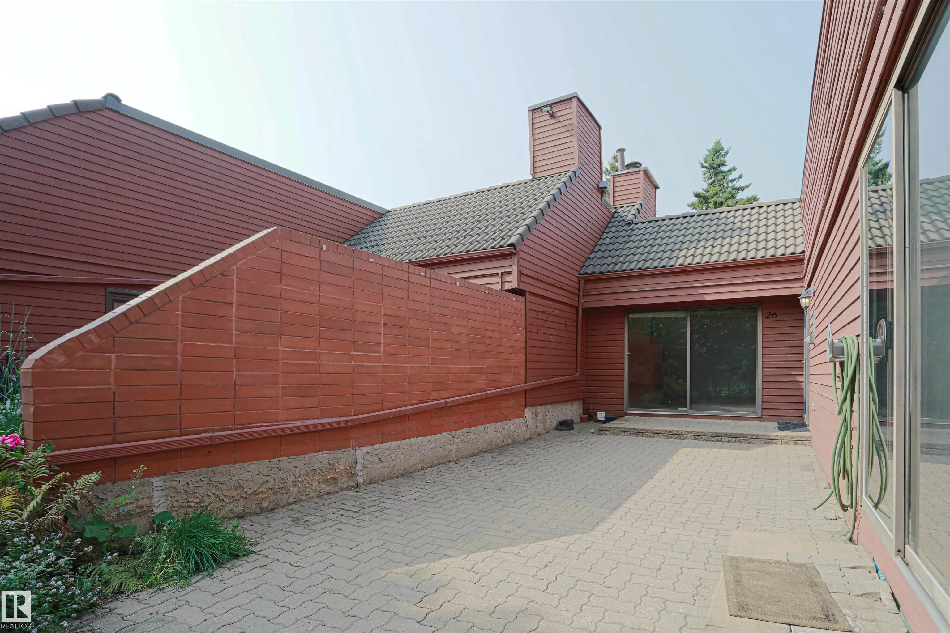 500 LESSARD Drive