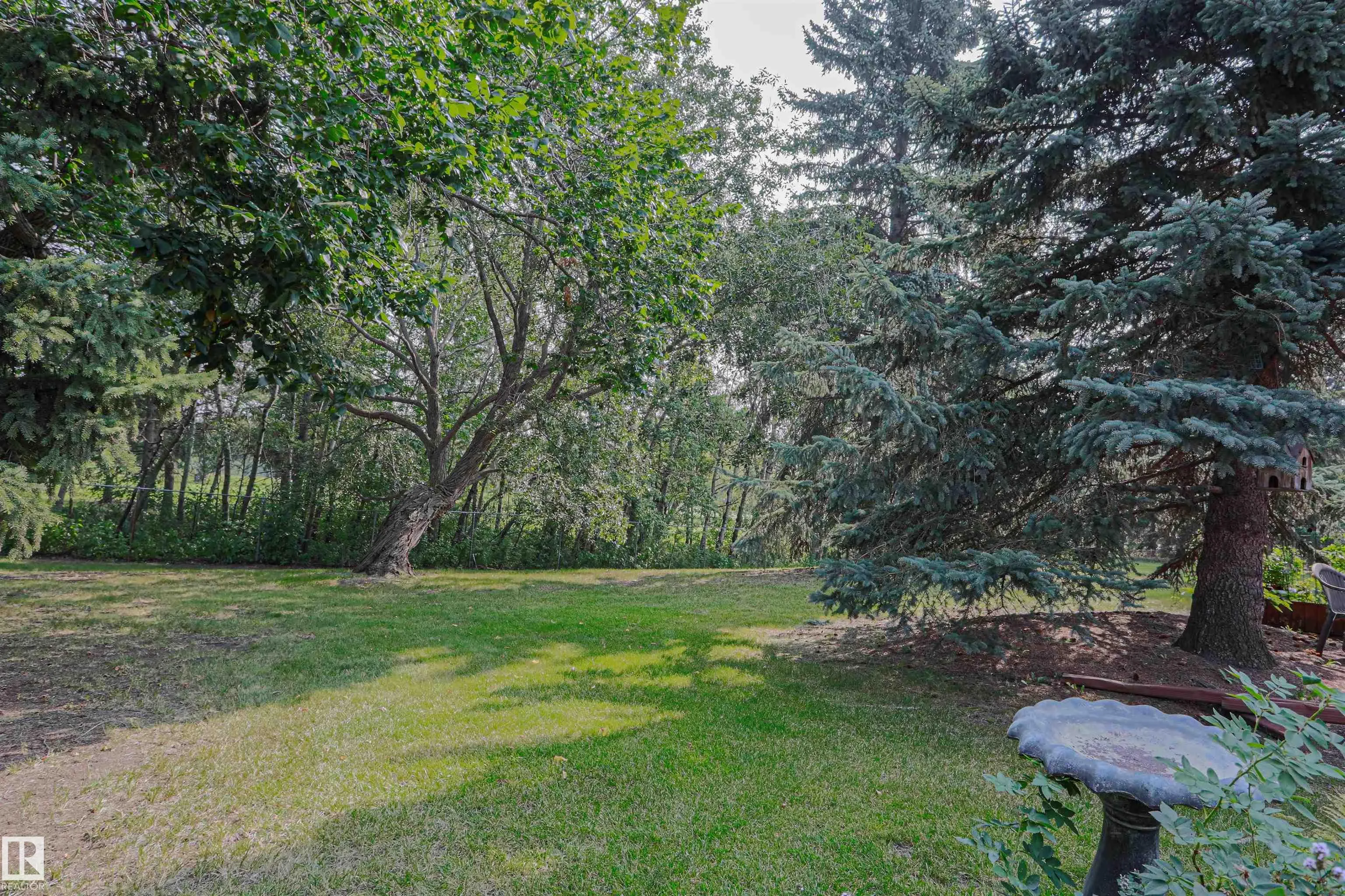 500 LESSARD Drive