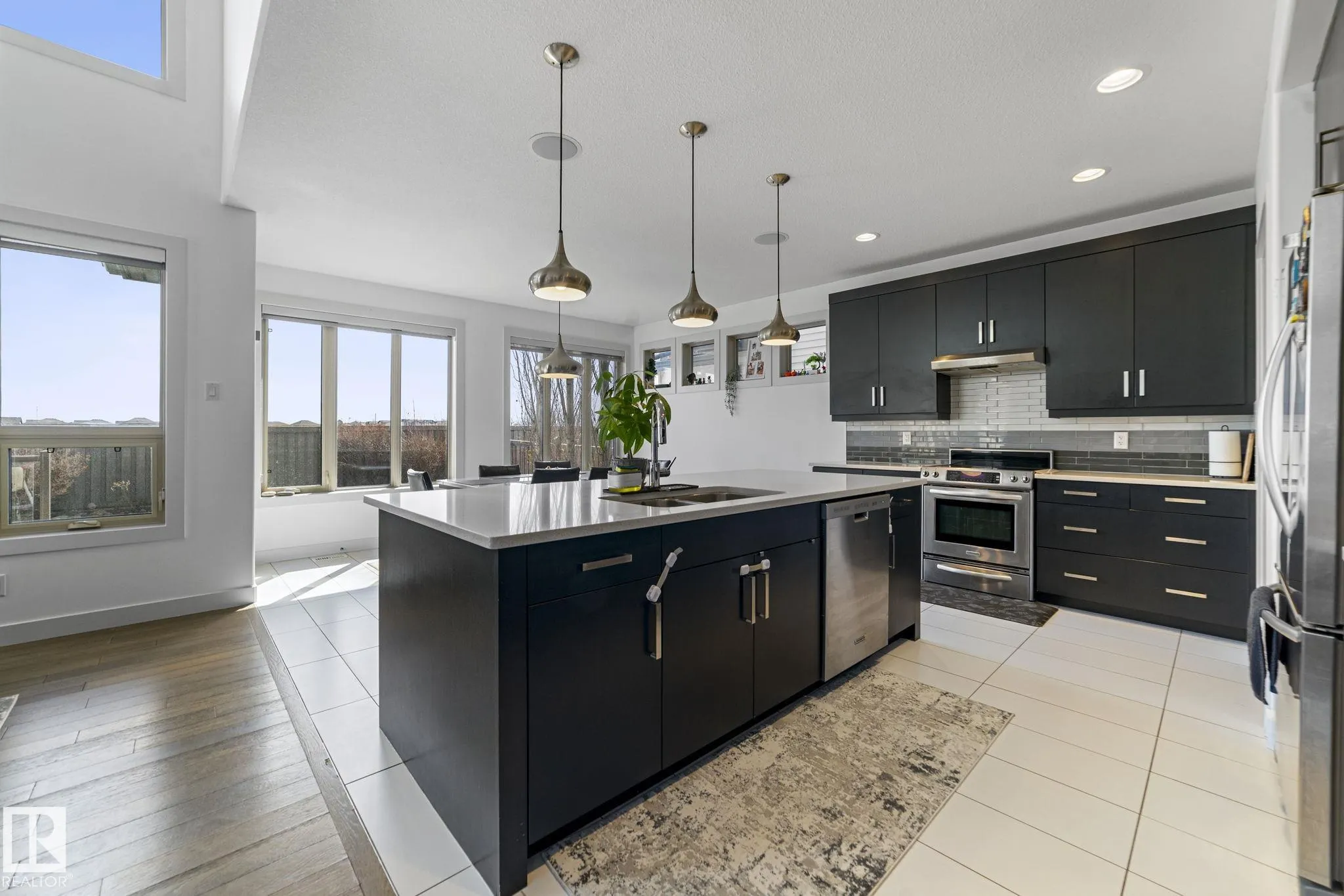 3695 ALLAN Drive