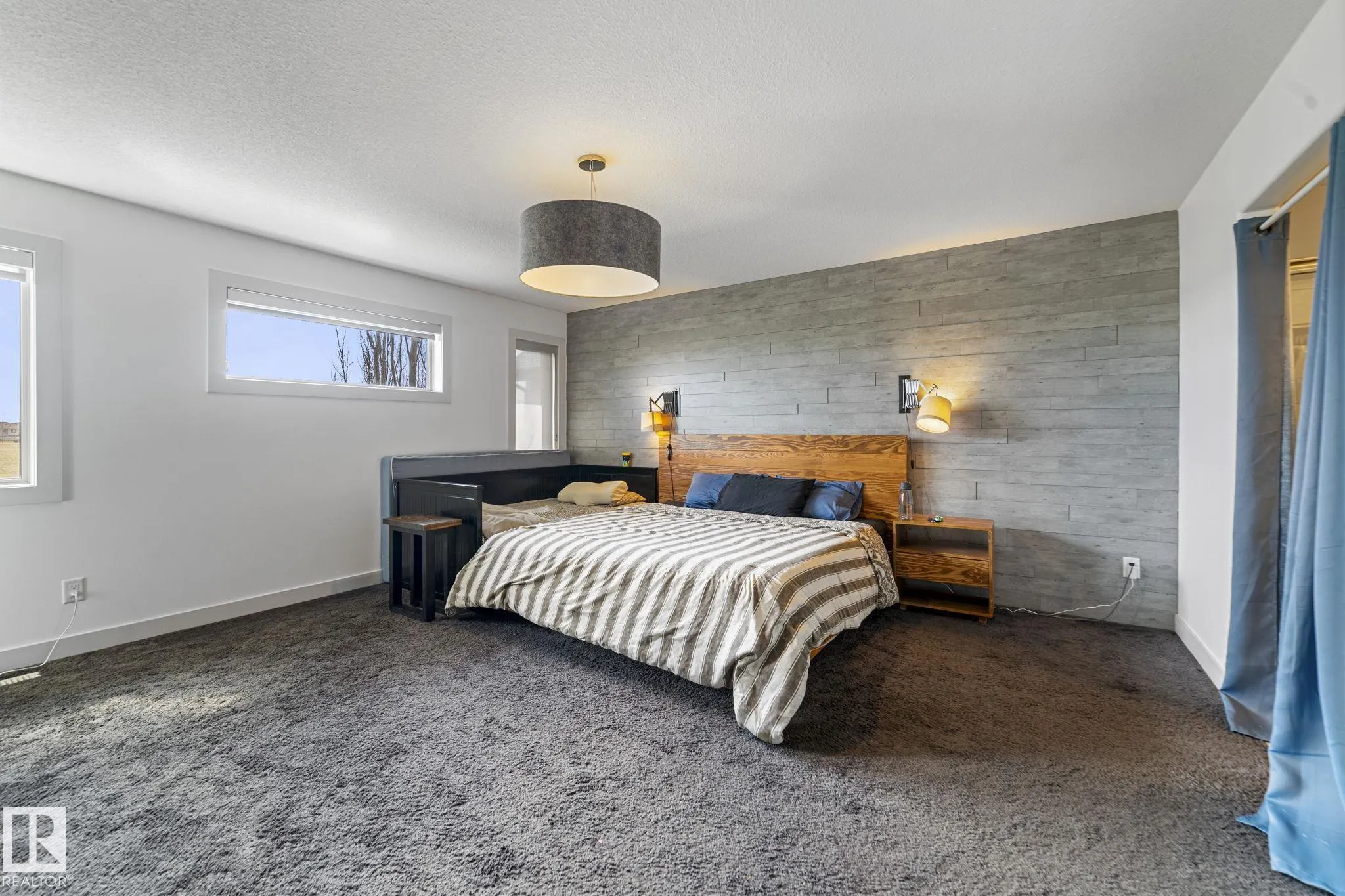 3695 ALLAN Drive