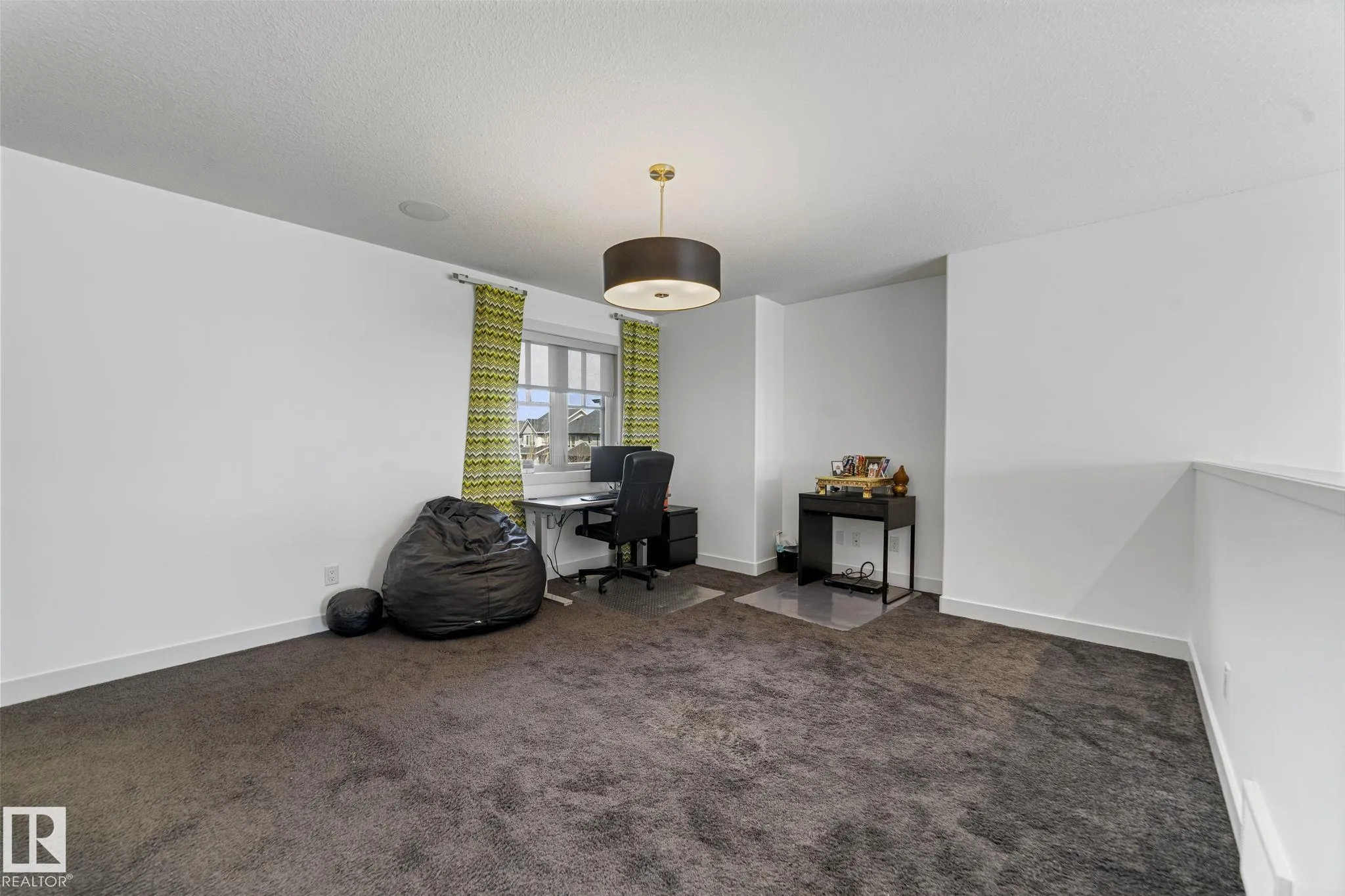 3695 ALLAN Drive