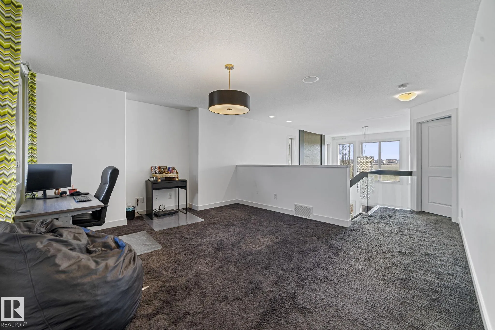 3695 ALLAN Drive