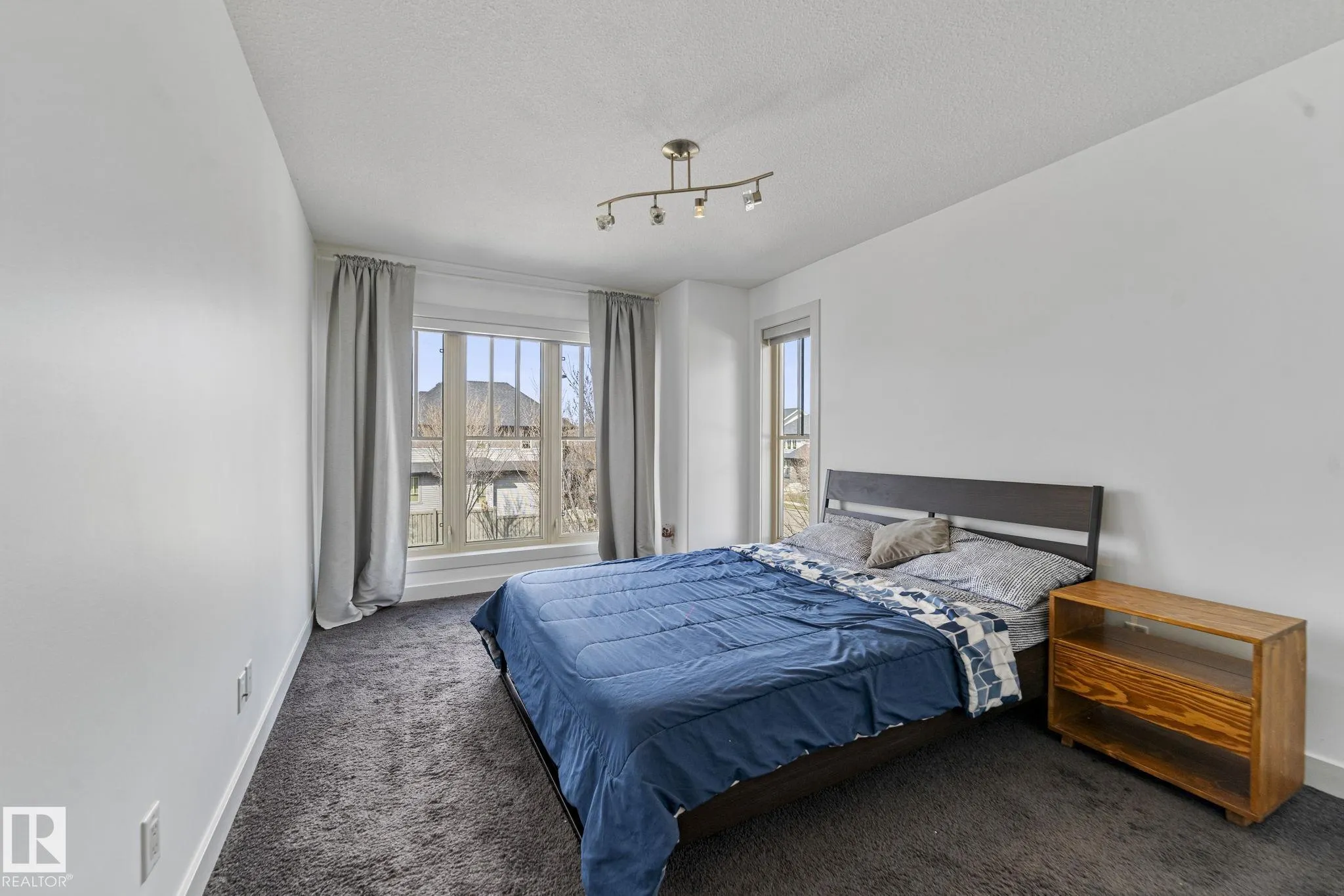 3695 ALLAN Drive
