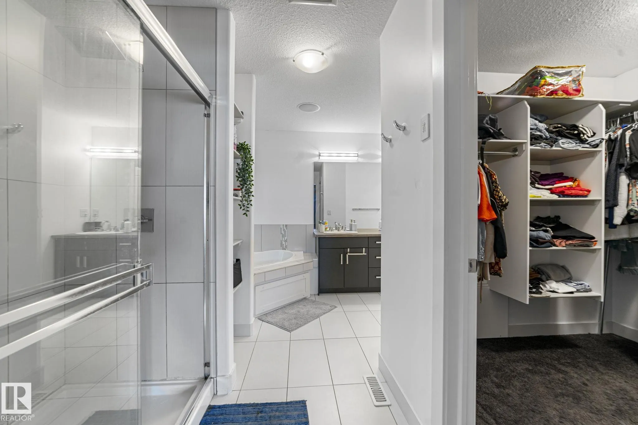 3695 ALLAN Drive