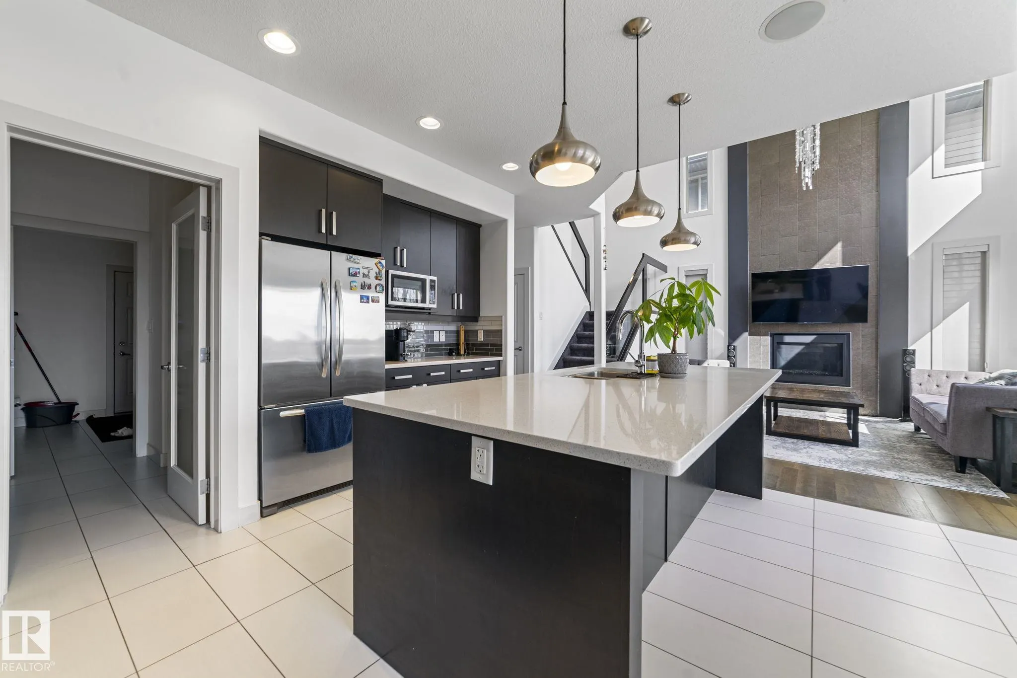 3695 ALLAN Drive