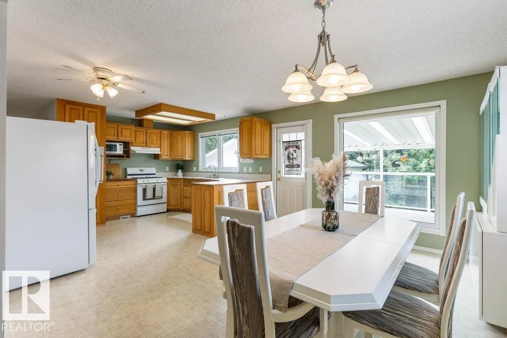 7 BROADVIEW Crescent