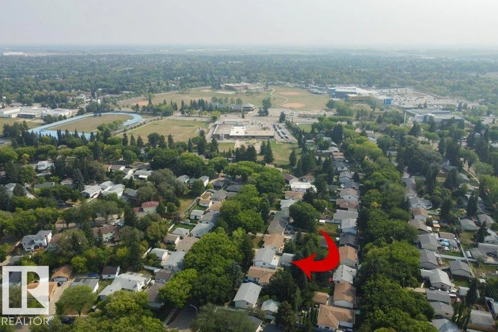 7 BROADVIEW Crescent