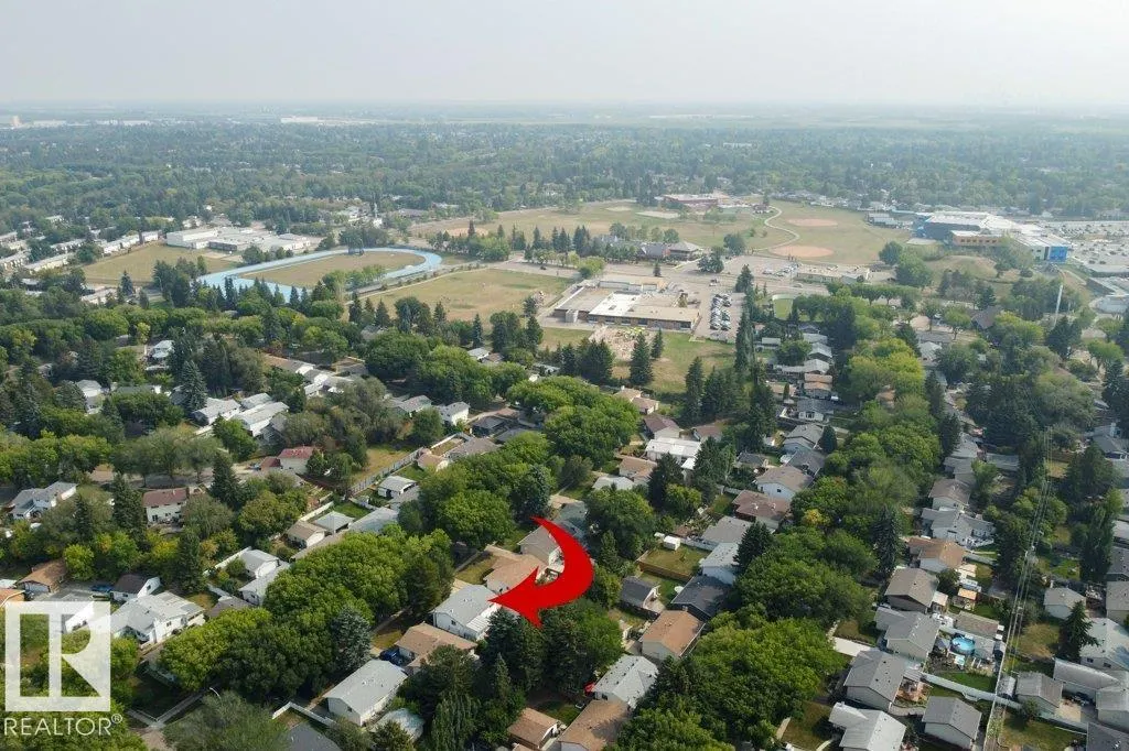 7 BROADVIEW Crescent