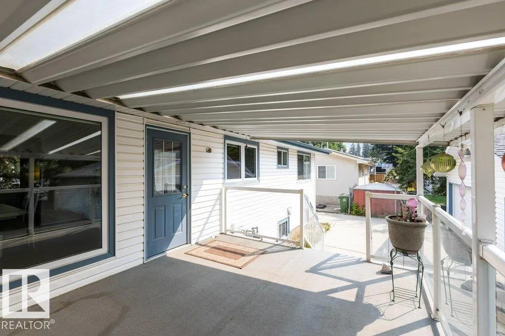 7 BROADVIEW Crescent