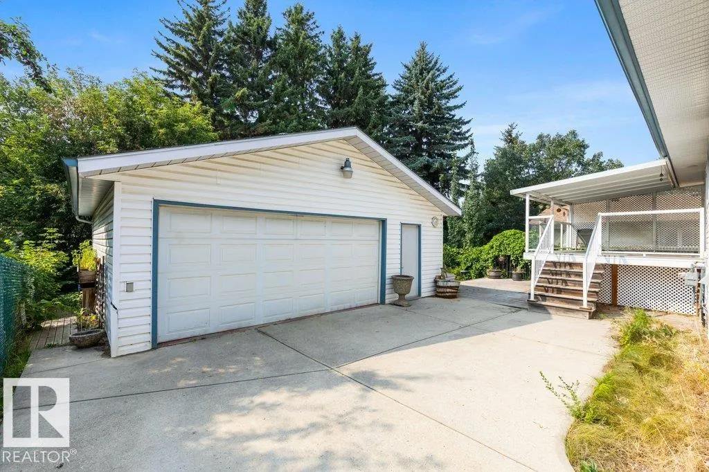 7 BROADVIEW Crescent