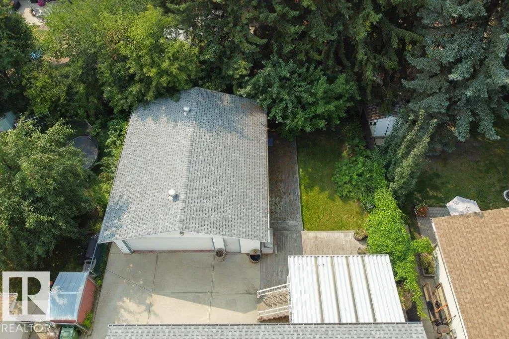 7 BROADVIEW Crescent