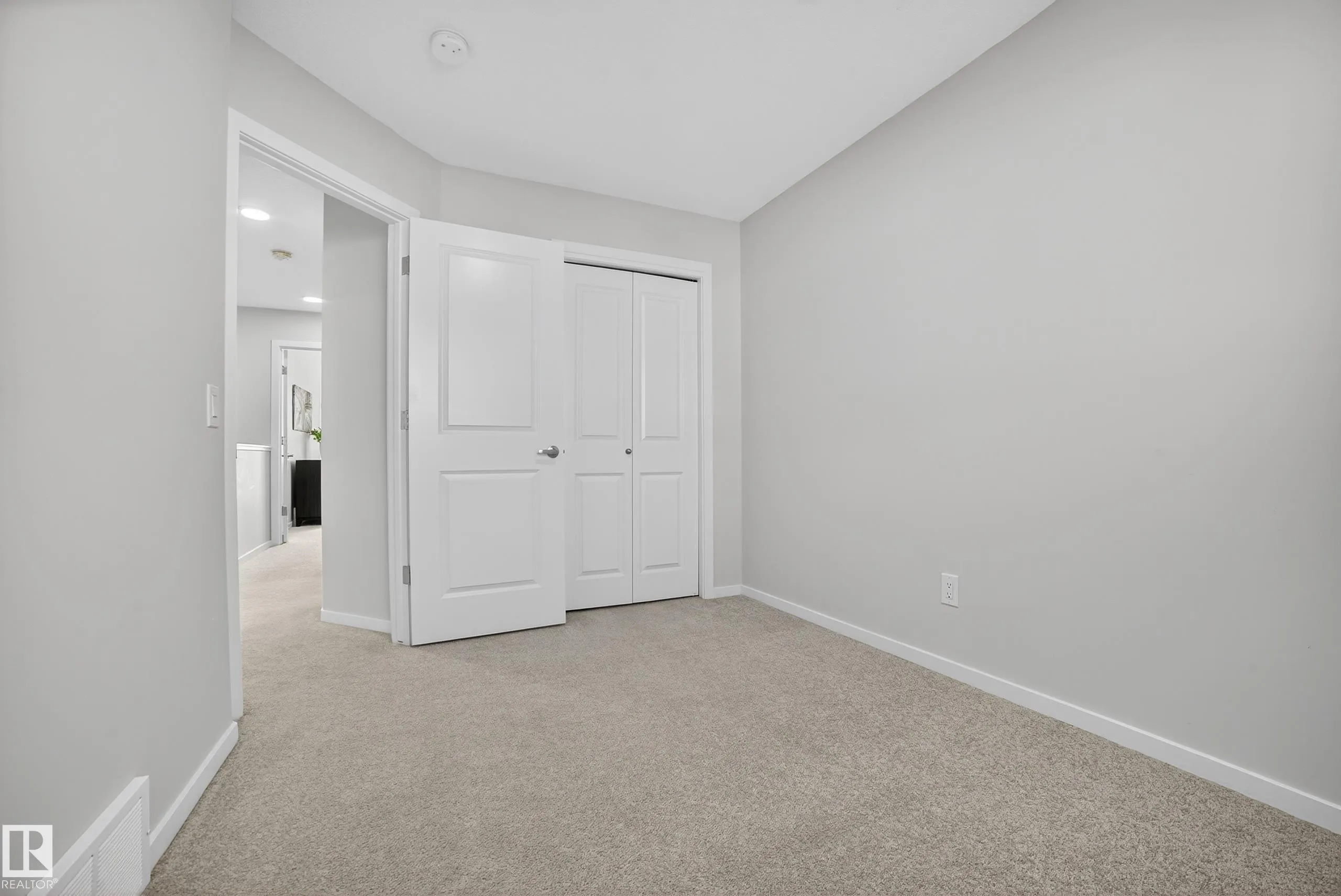 2047 MAPLE Road
