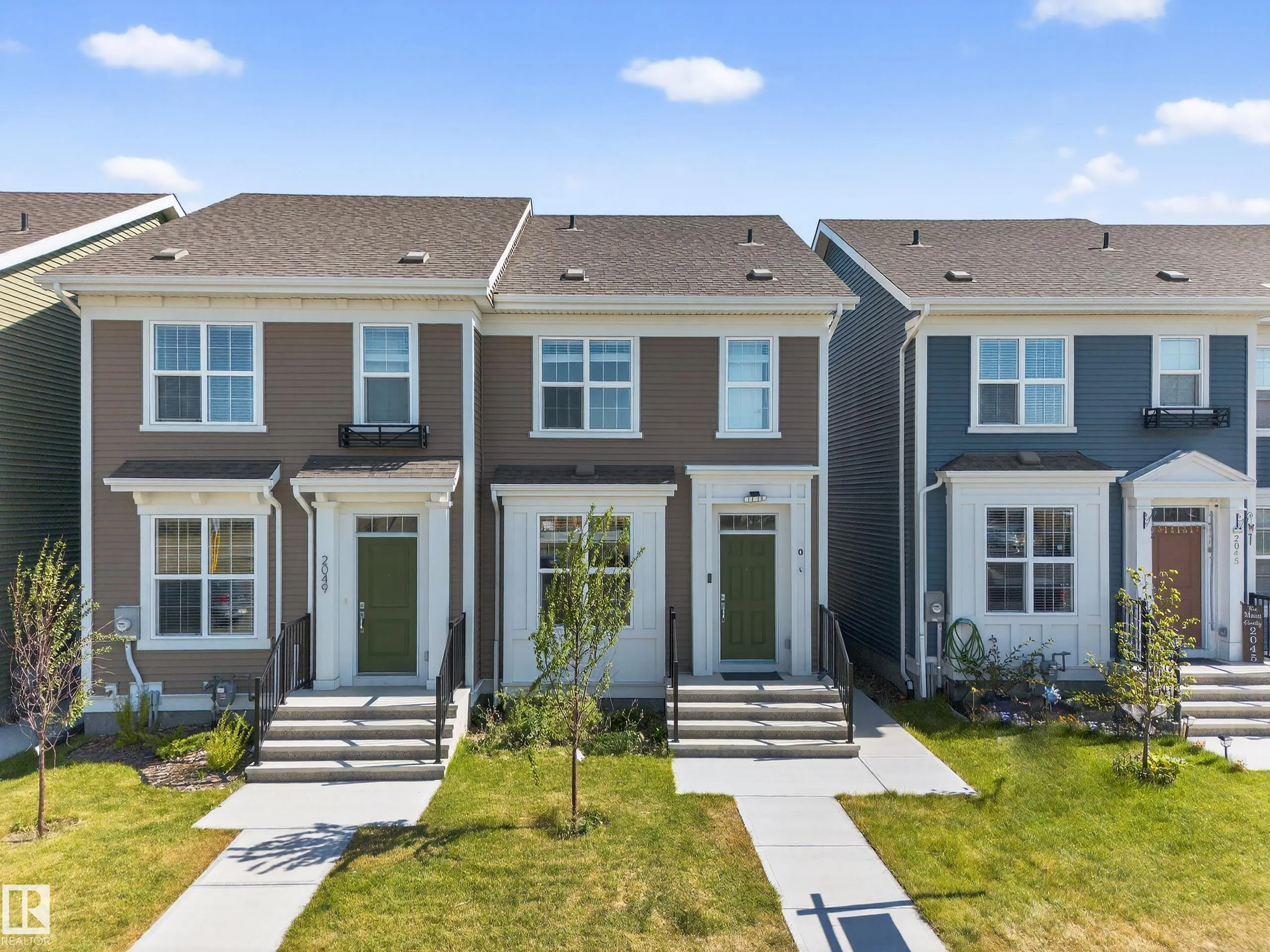 2047 MAPLE Road