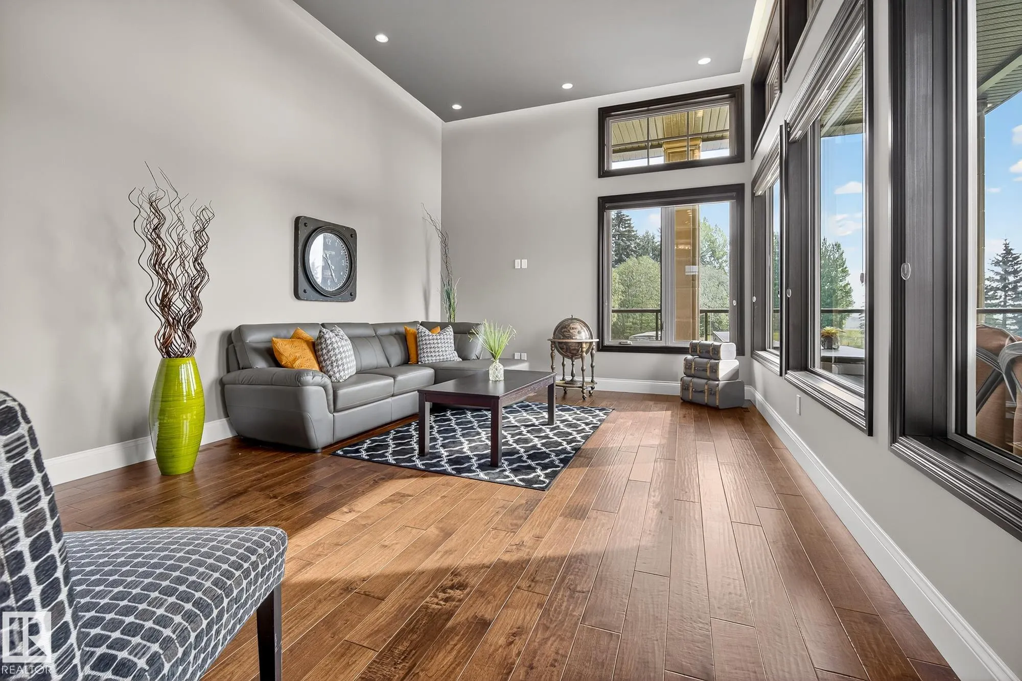 26028 MEADOWVIEW Drive
