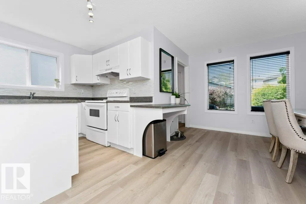 643 Windross Crescent