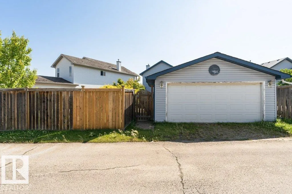 643 Windross Crescent