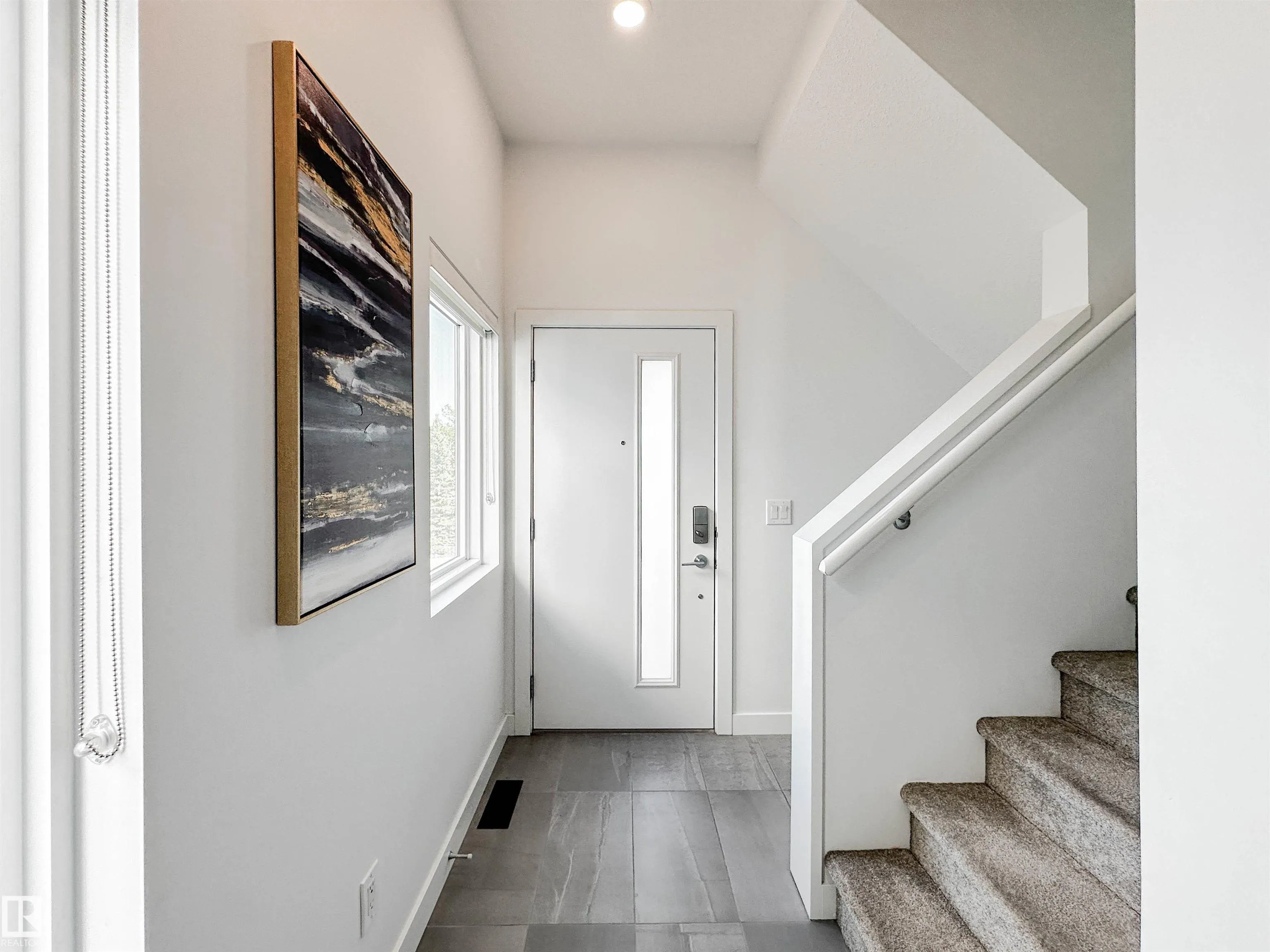 100 JENSEN LAKES Boulevard
