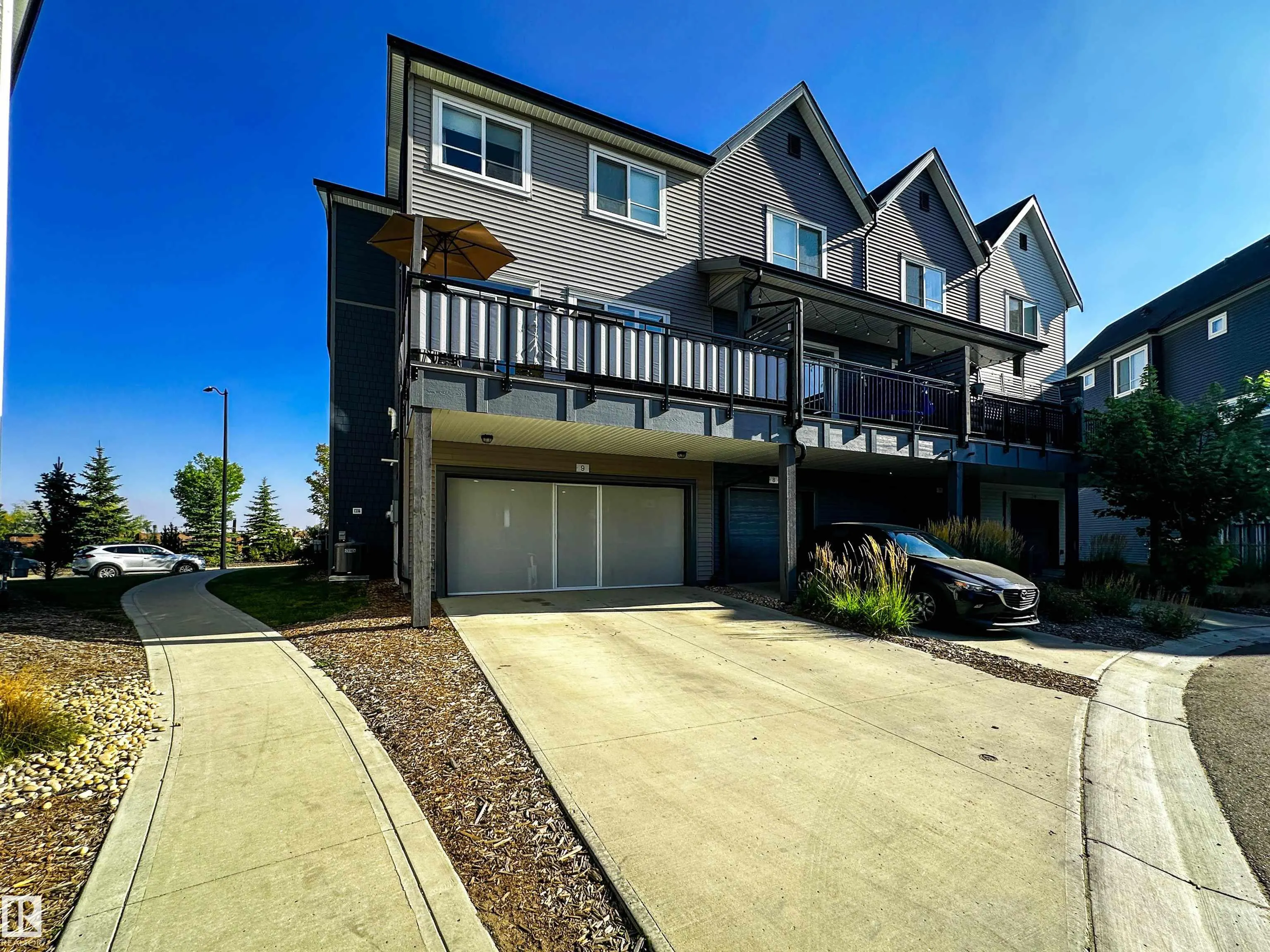 100 JENSEN LAKES Boulevard