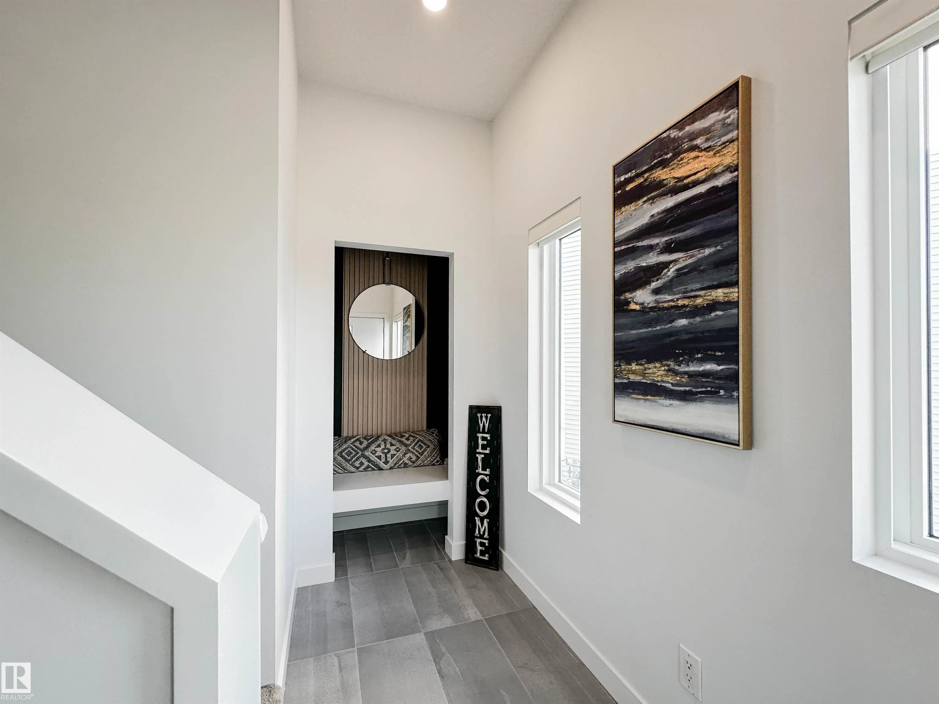 100 JENSEN LAKES Boulevard