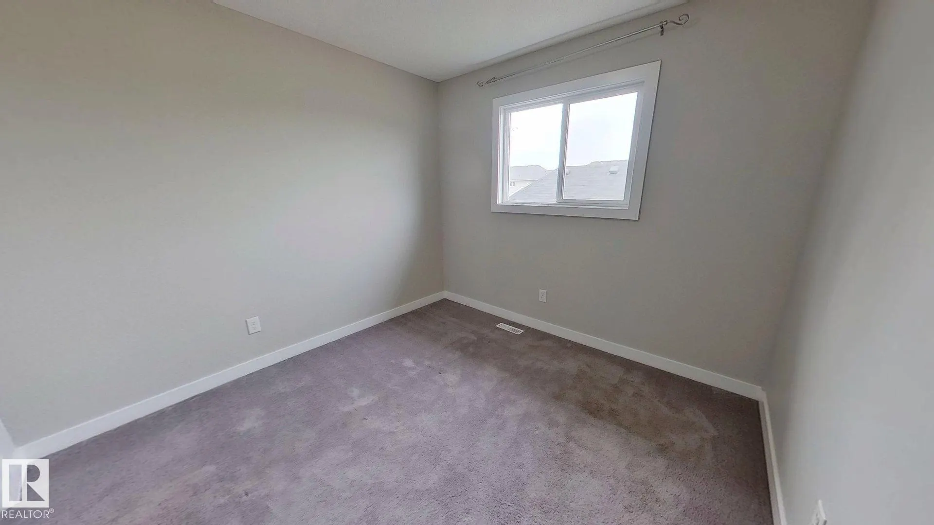 5828 65 Street