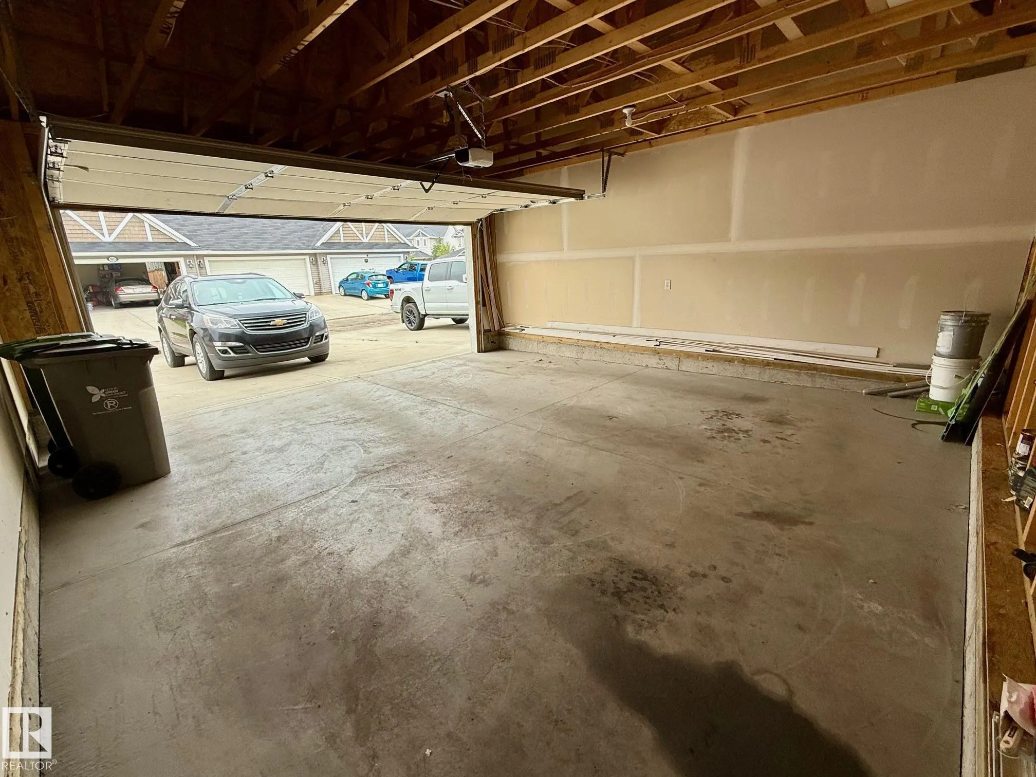 5828 65 Street