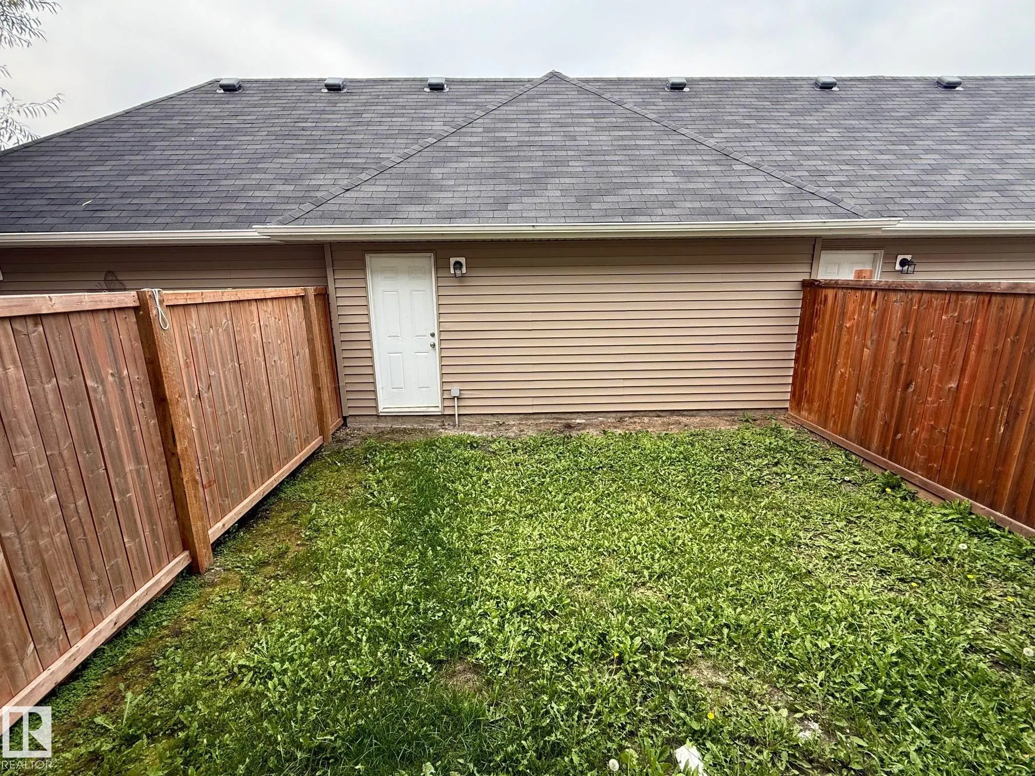 5828 65 Street